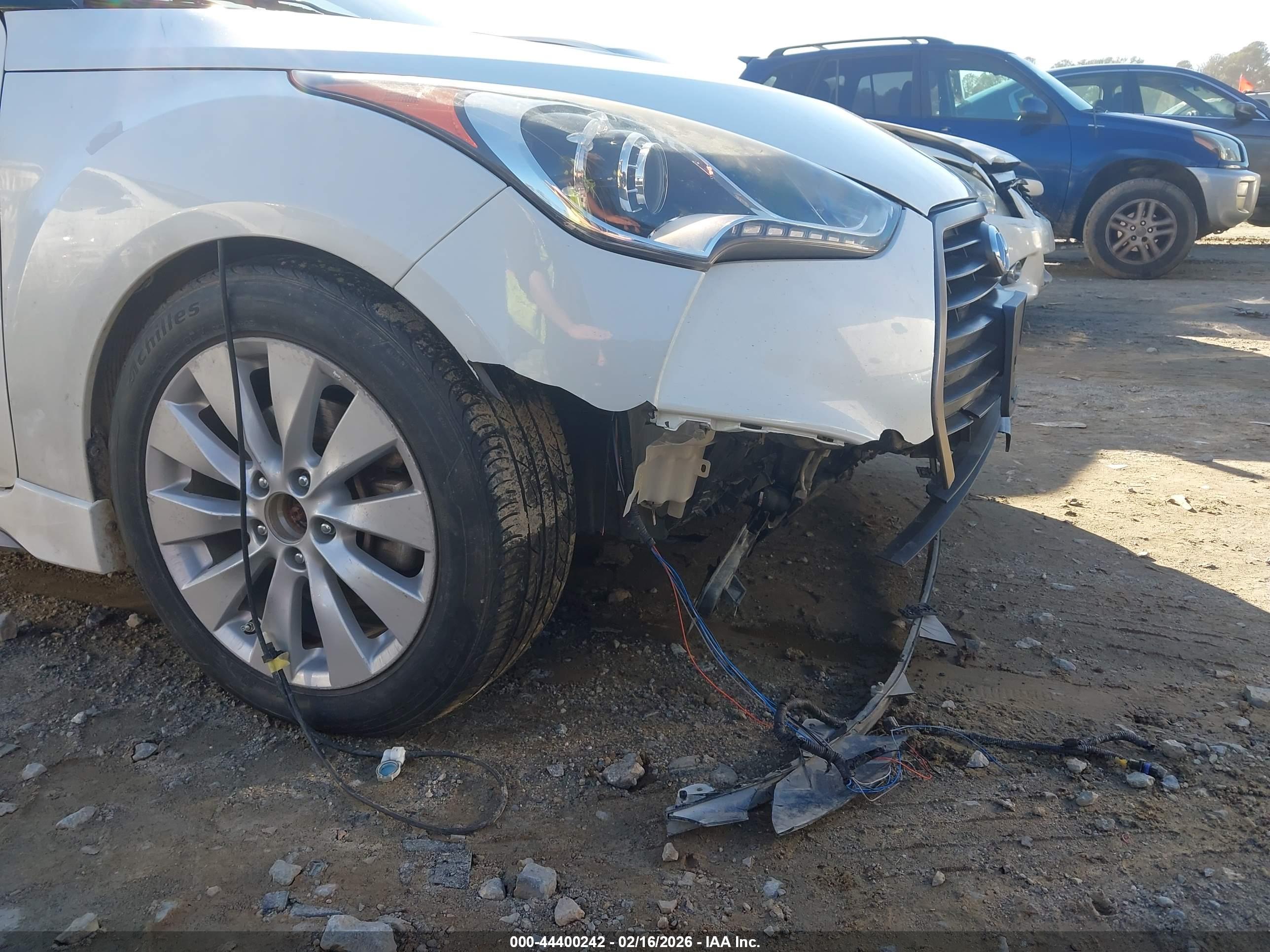 HYUNDAI VELOSTER image 6