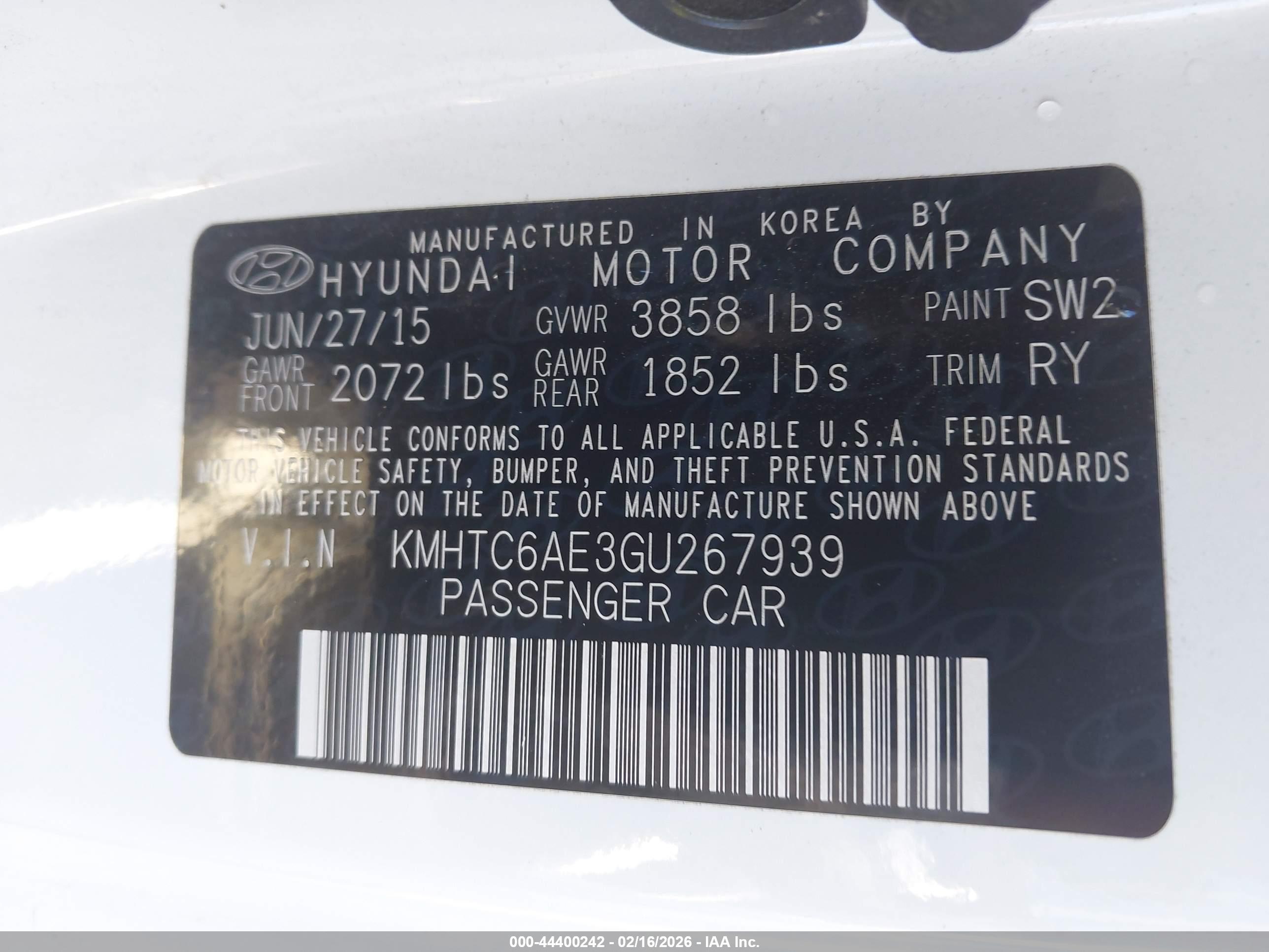 HYUNDAI VELOSTER image 9