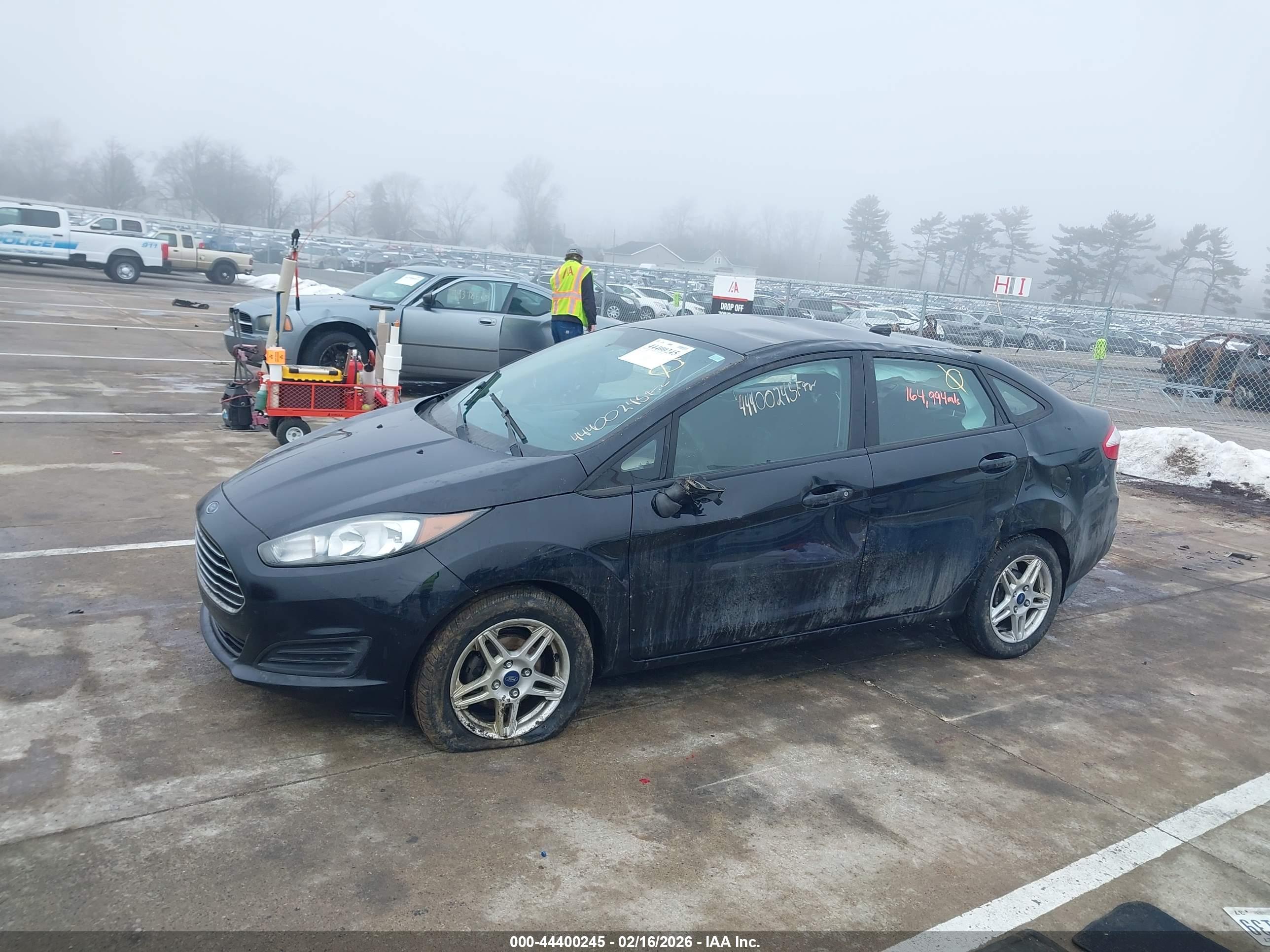 FORD FIESTA image 6