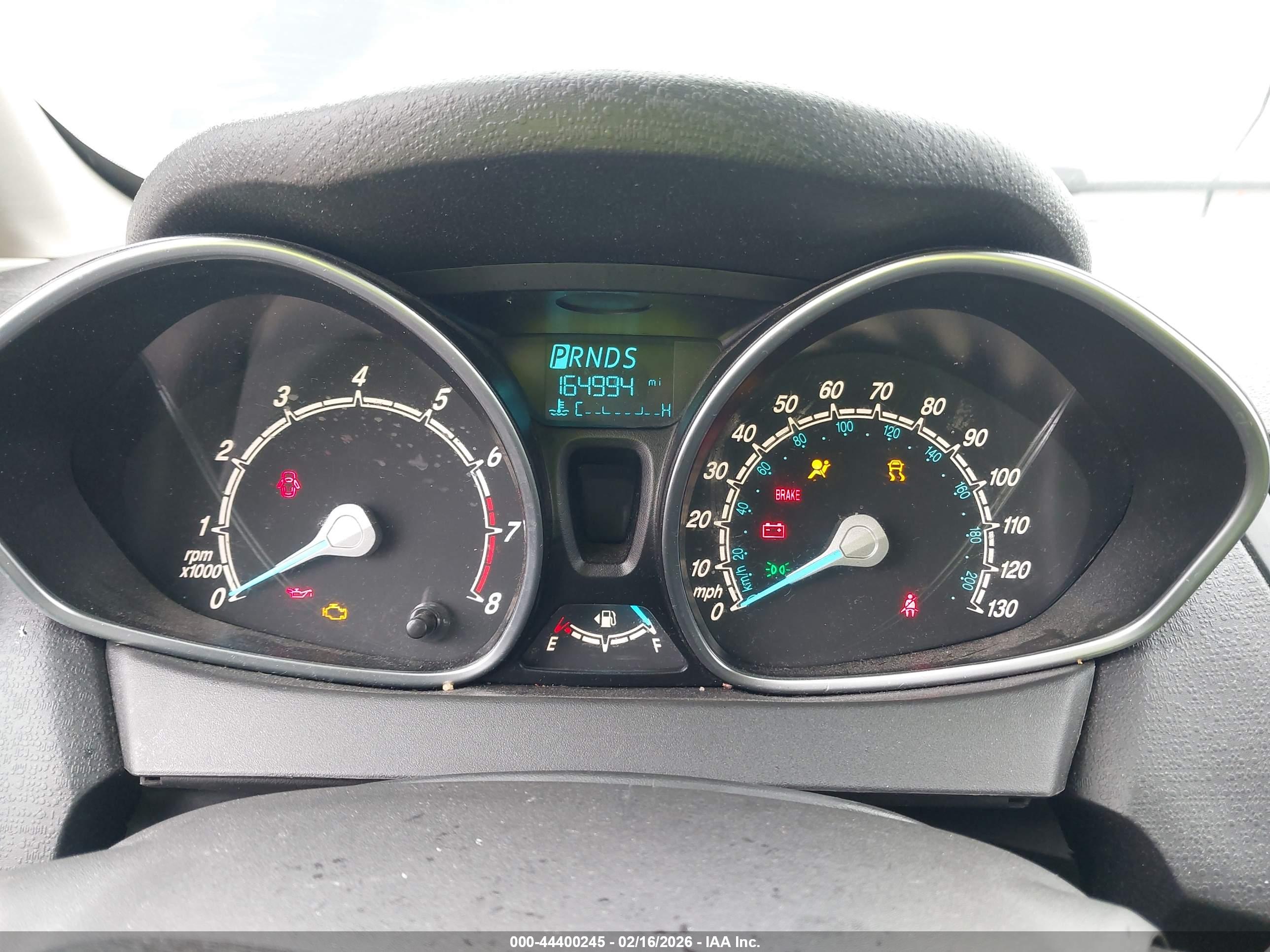 FORD FIESTA image 7