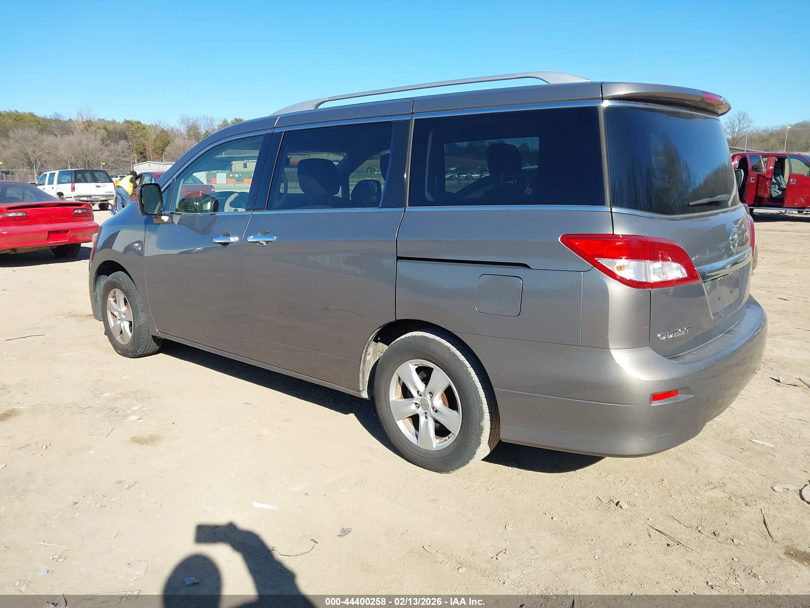 NISSAN QUEST image 3