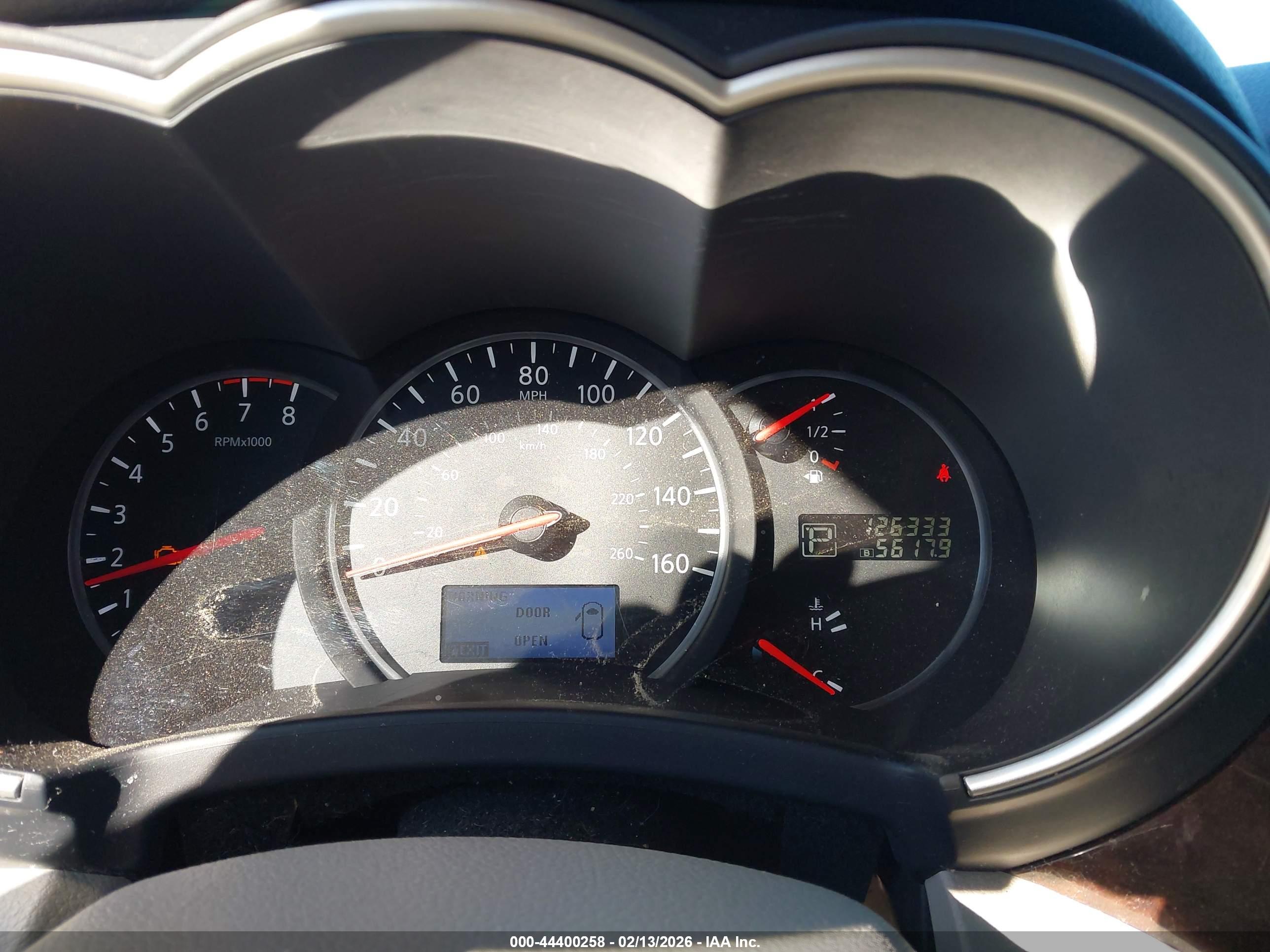 NISSAN QUEST image 7