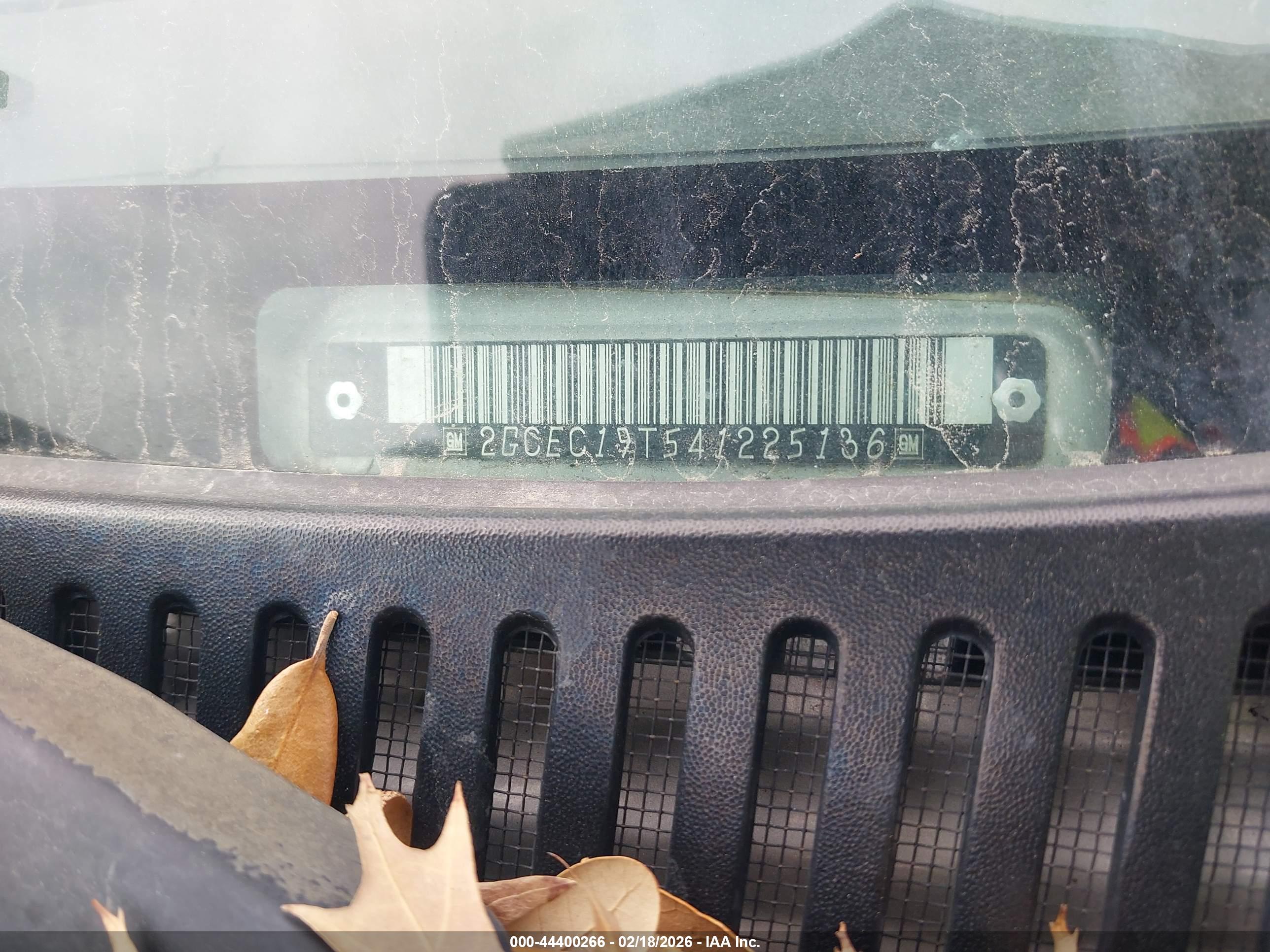 CHEVROLET SILVERADO image 9