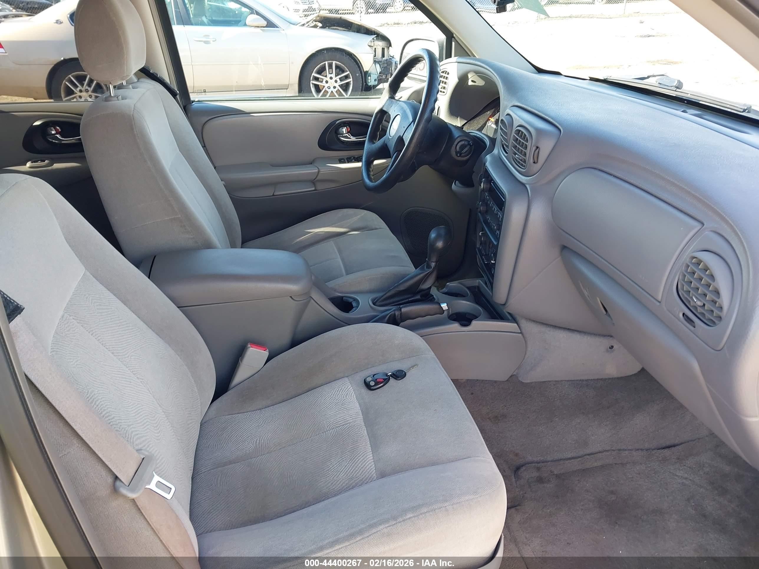 CHEVROLET TRAILBLAZER image 5