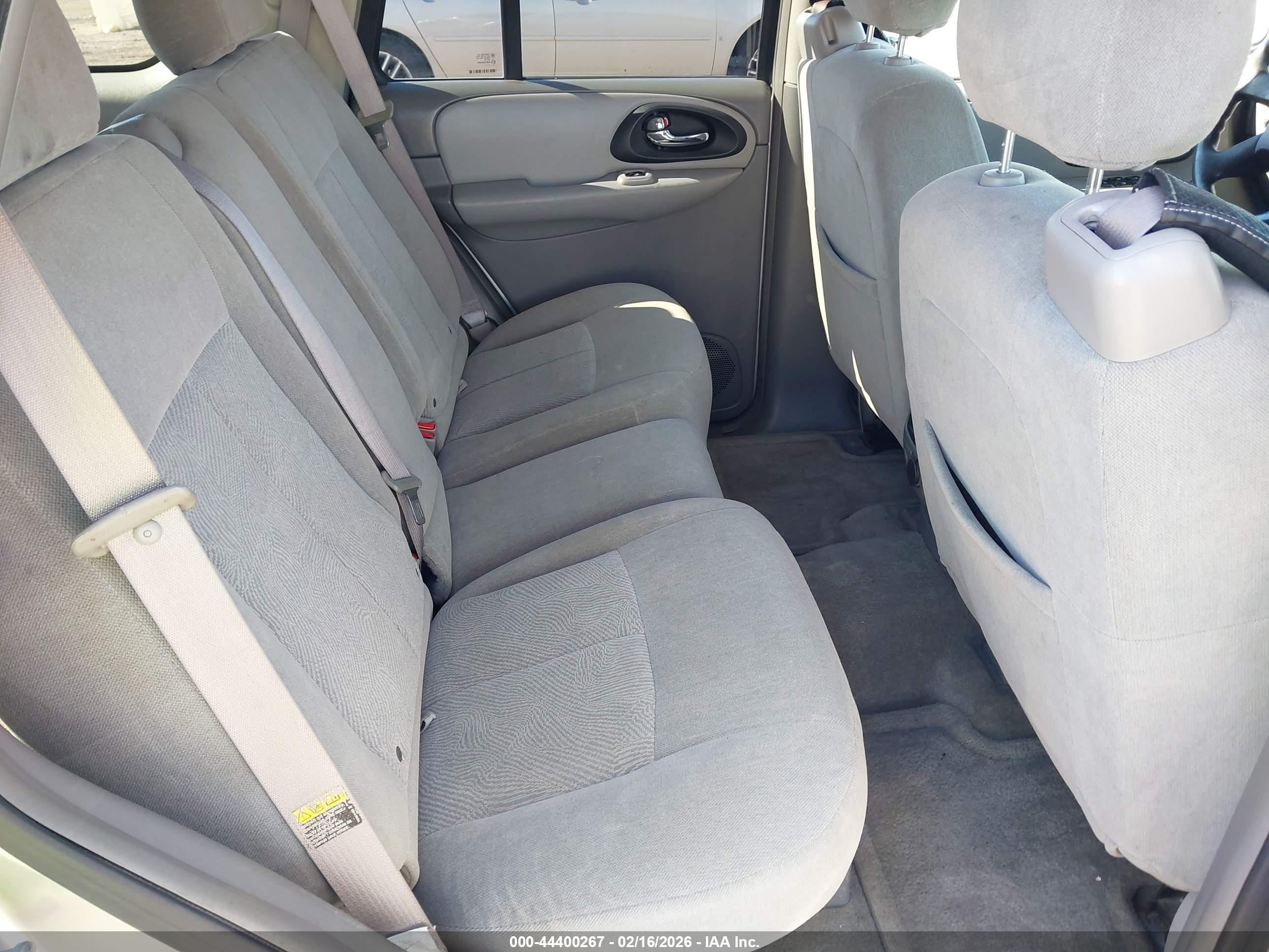 CHEVROLET TRAILBLAZER image 8