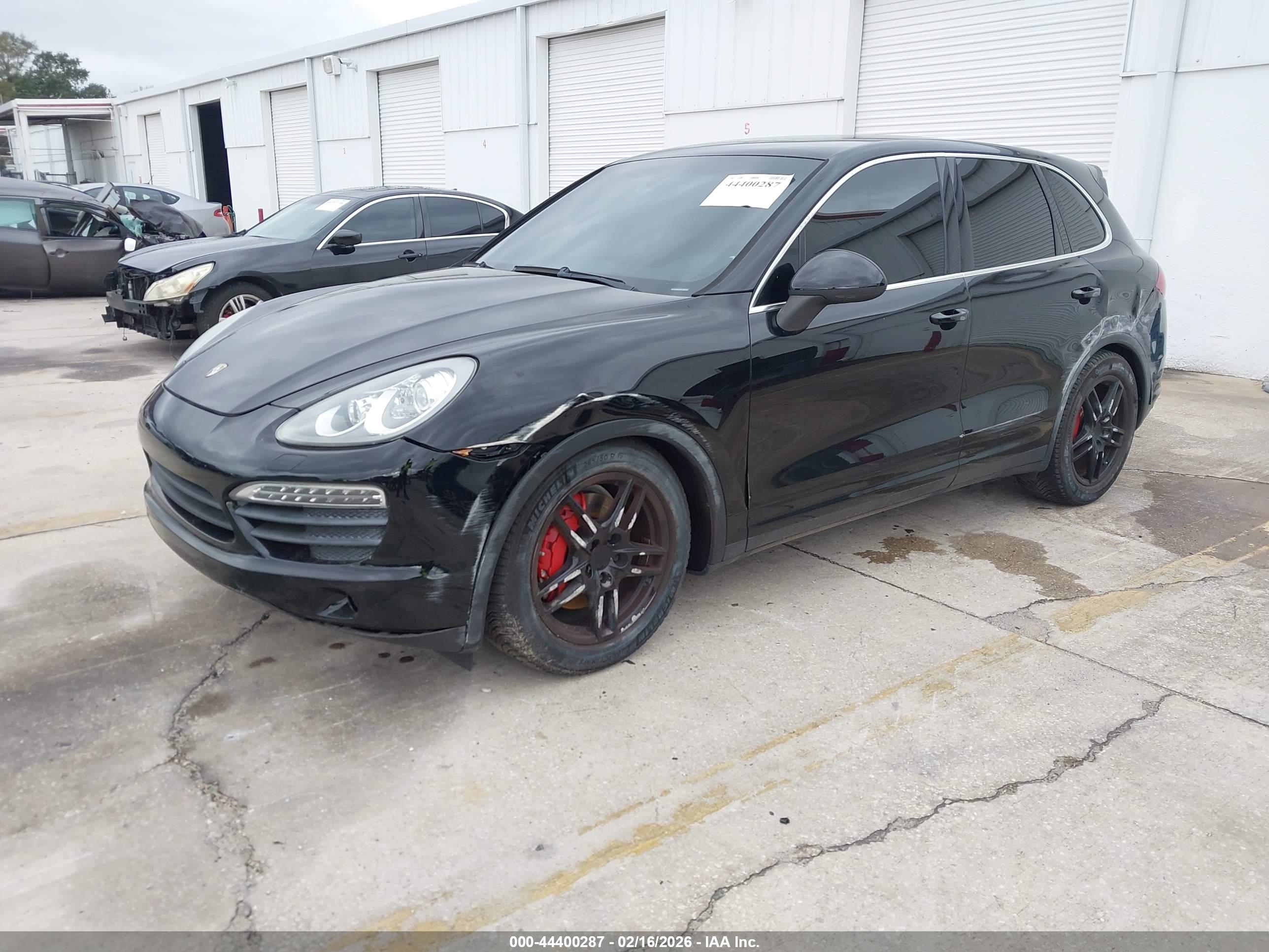 PORSCHE CAYENNE image 2