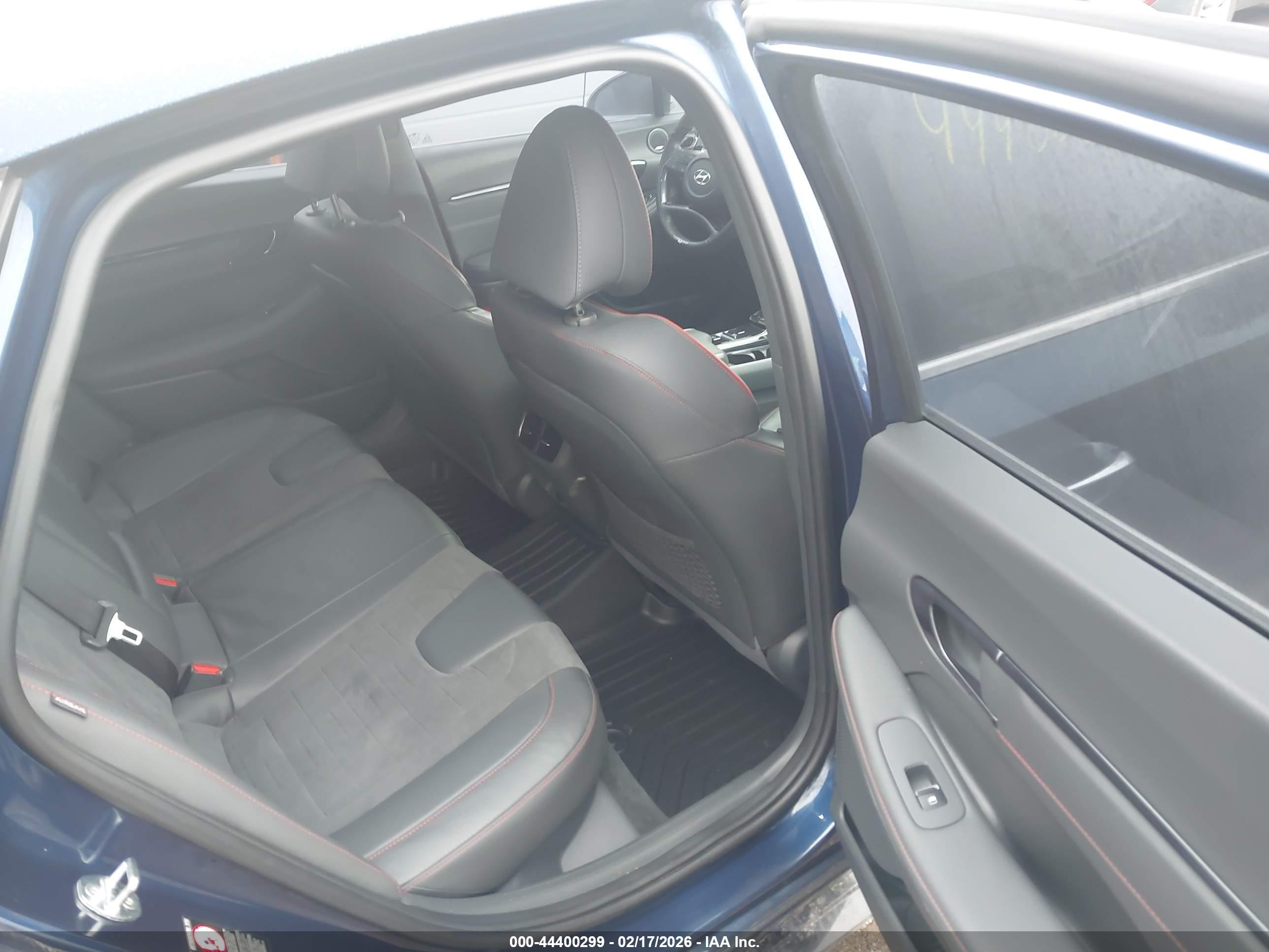 HYUNDAI SONATA image 8