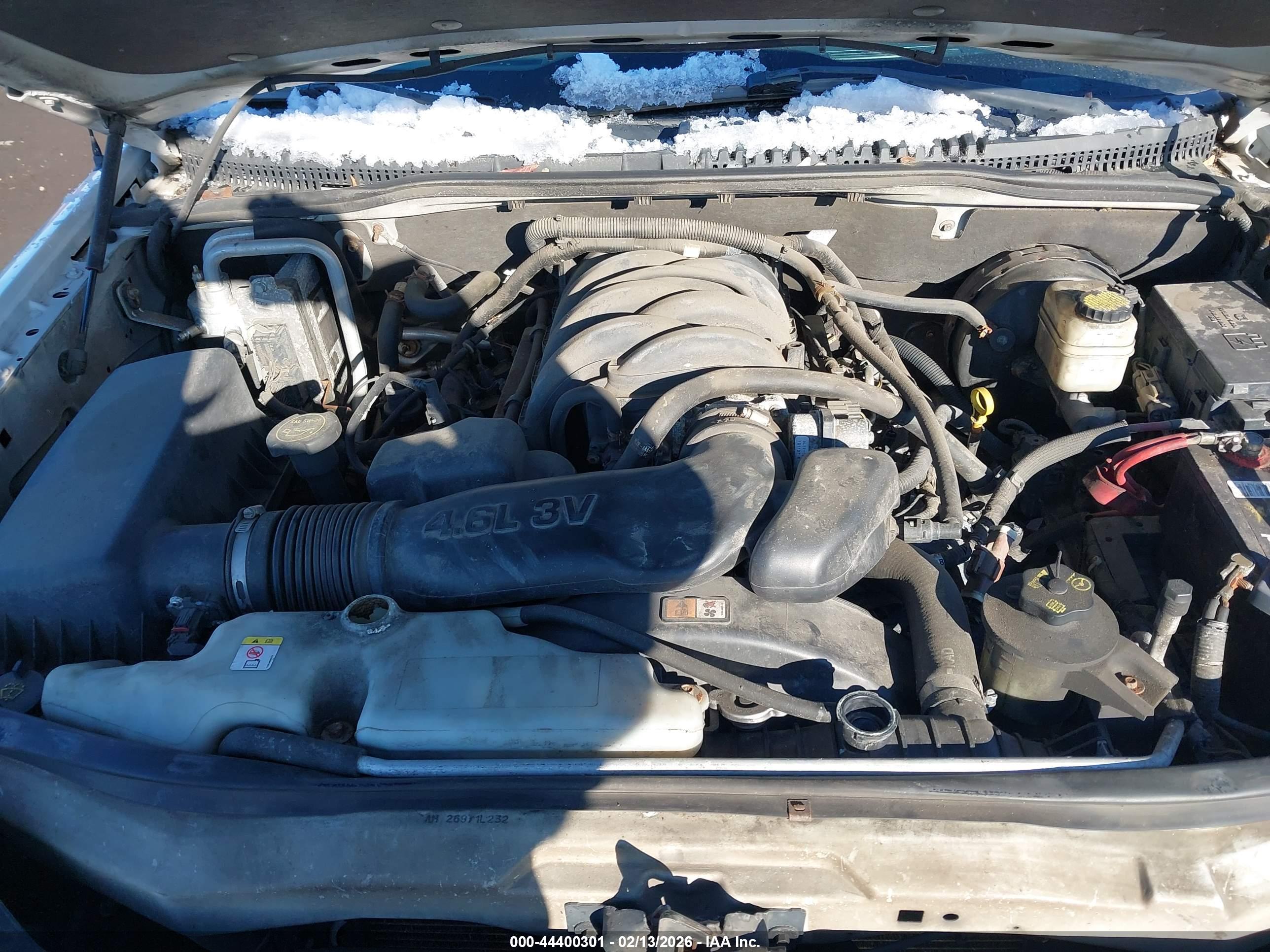 FORD EXPLORER image 10