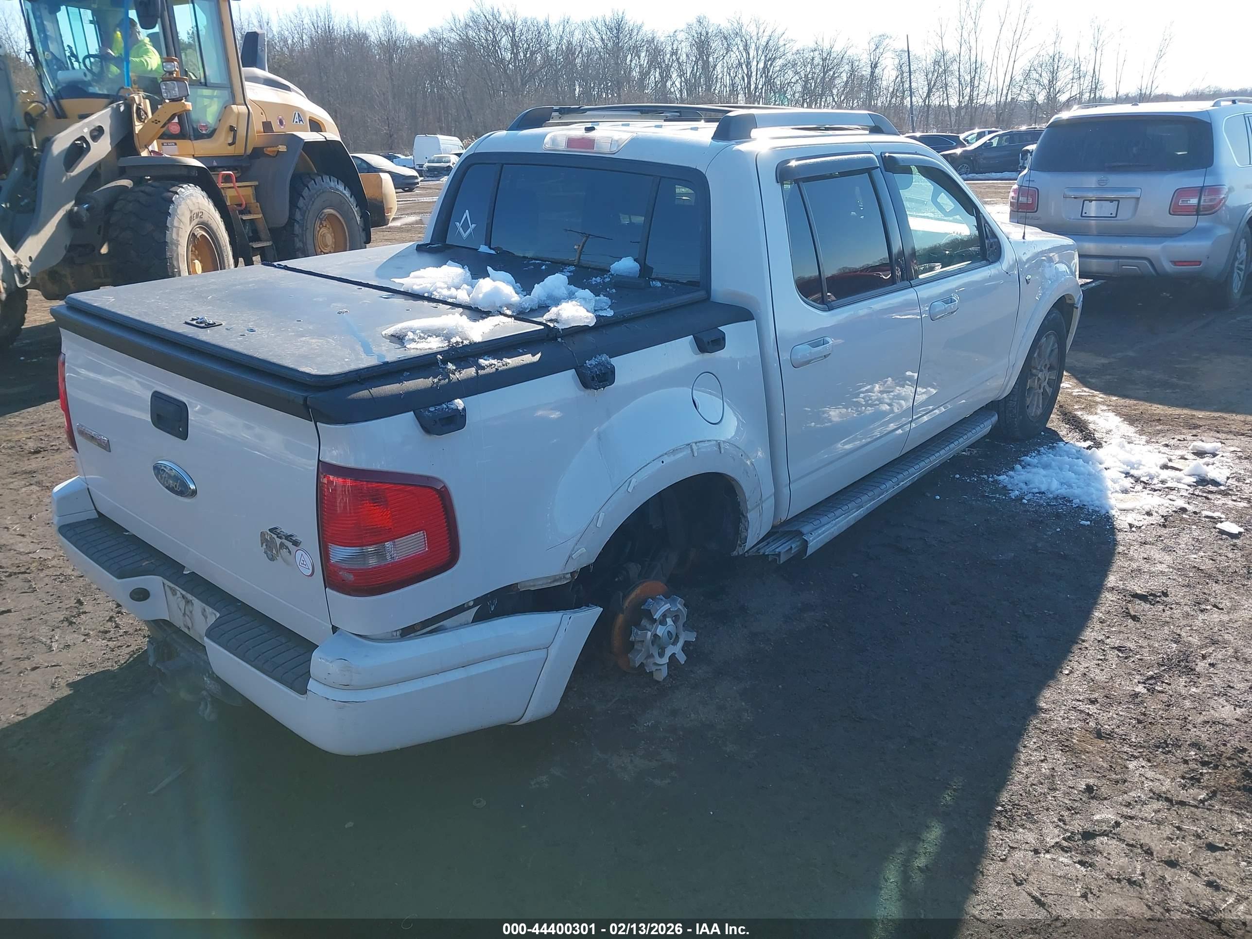 FORD EXPLORER image 6