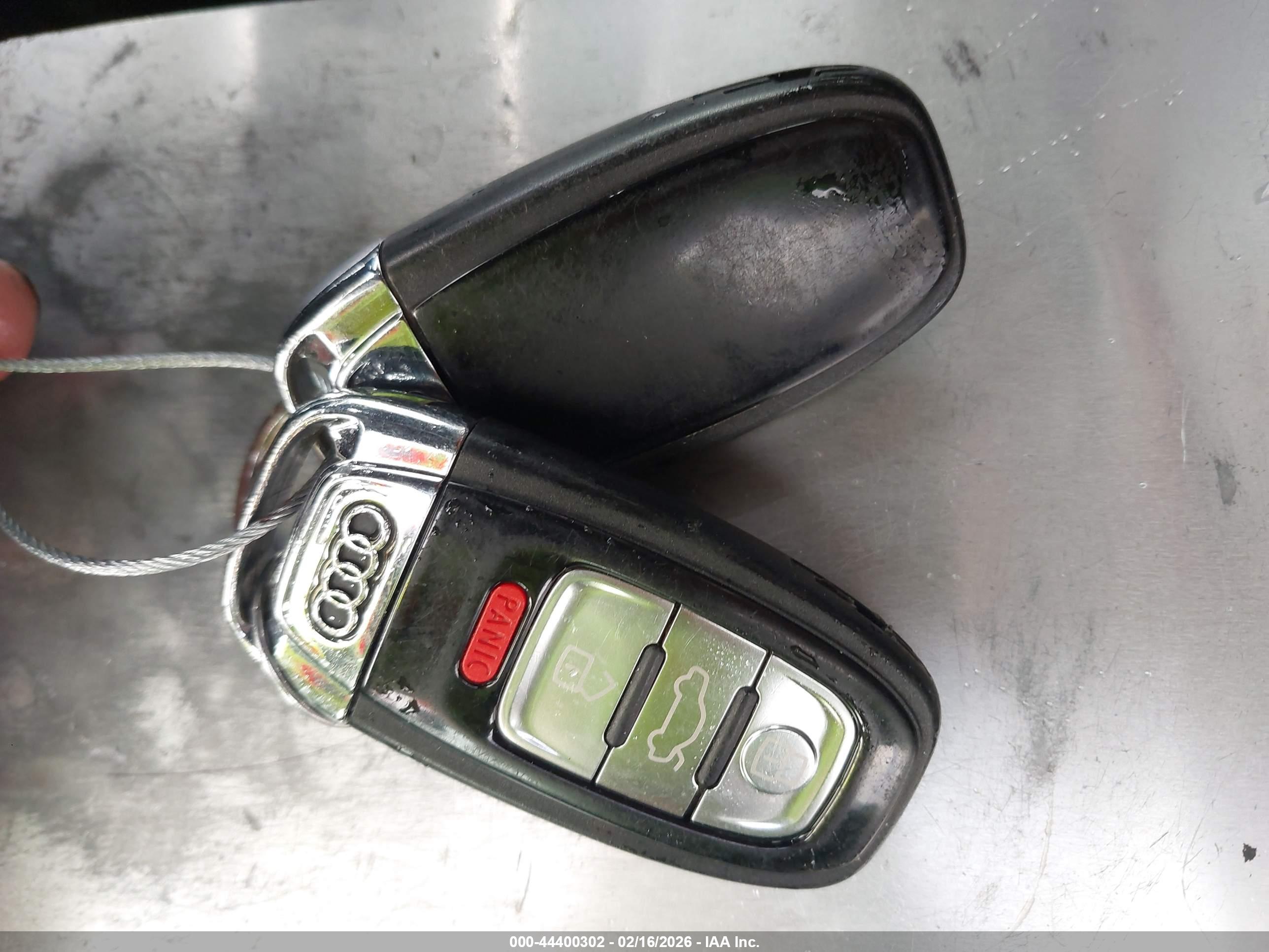 AUDI A8 image 11