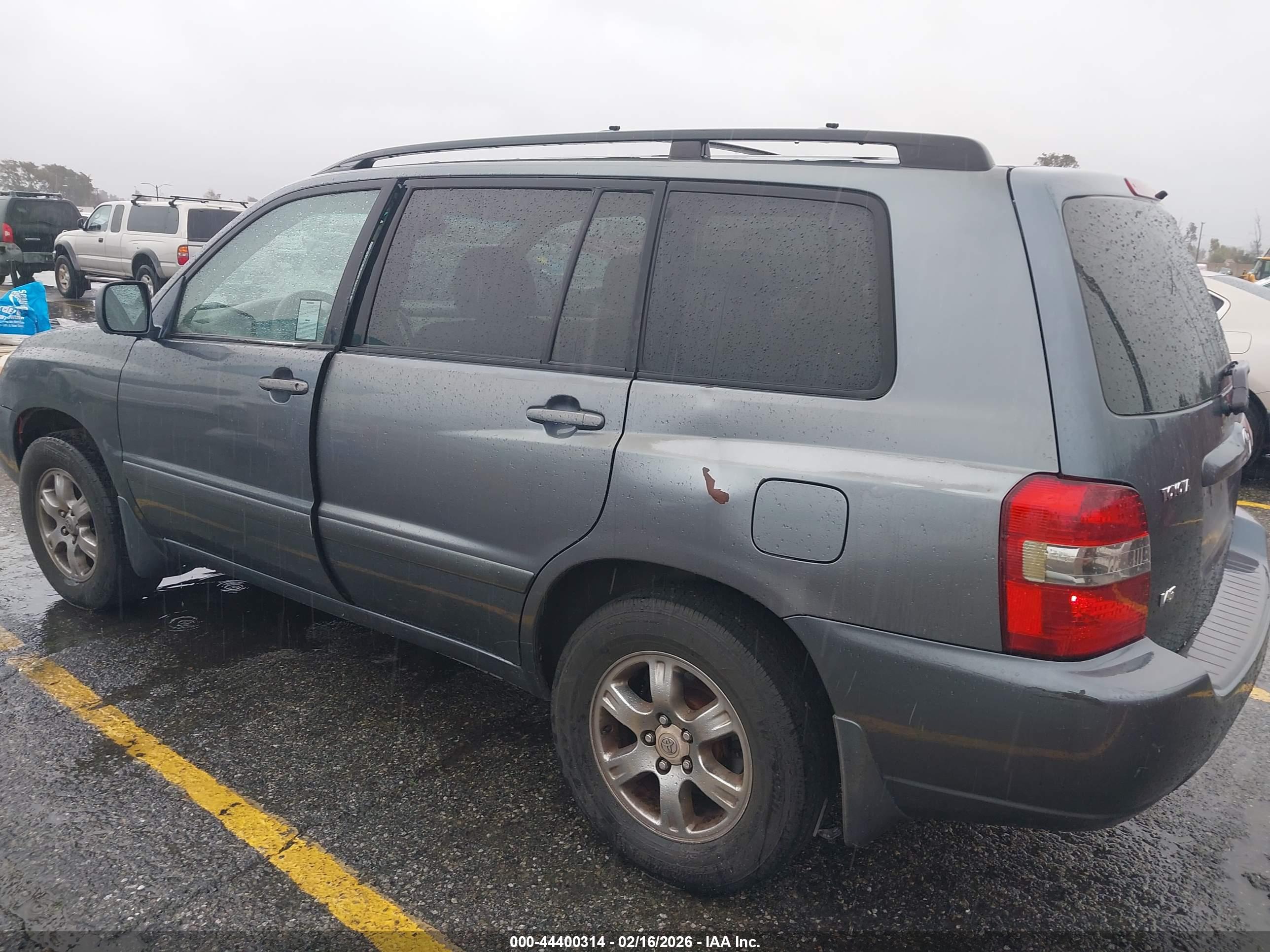 TOYOTA HIGHLANDER image 6