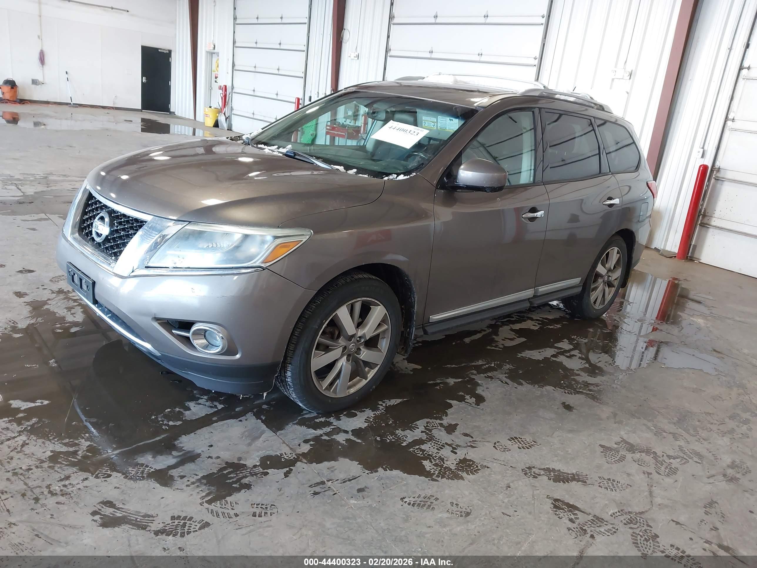 NISSAN PATHFINDER image 2