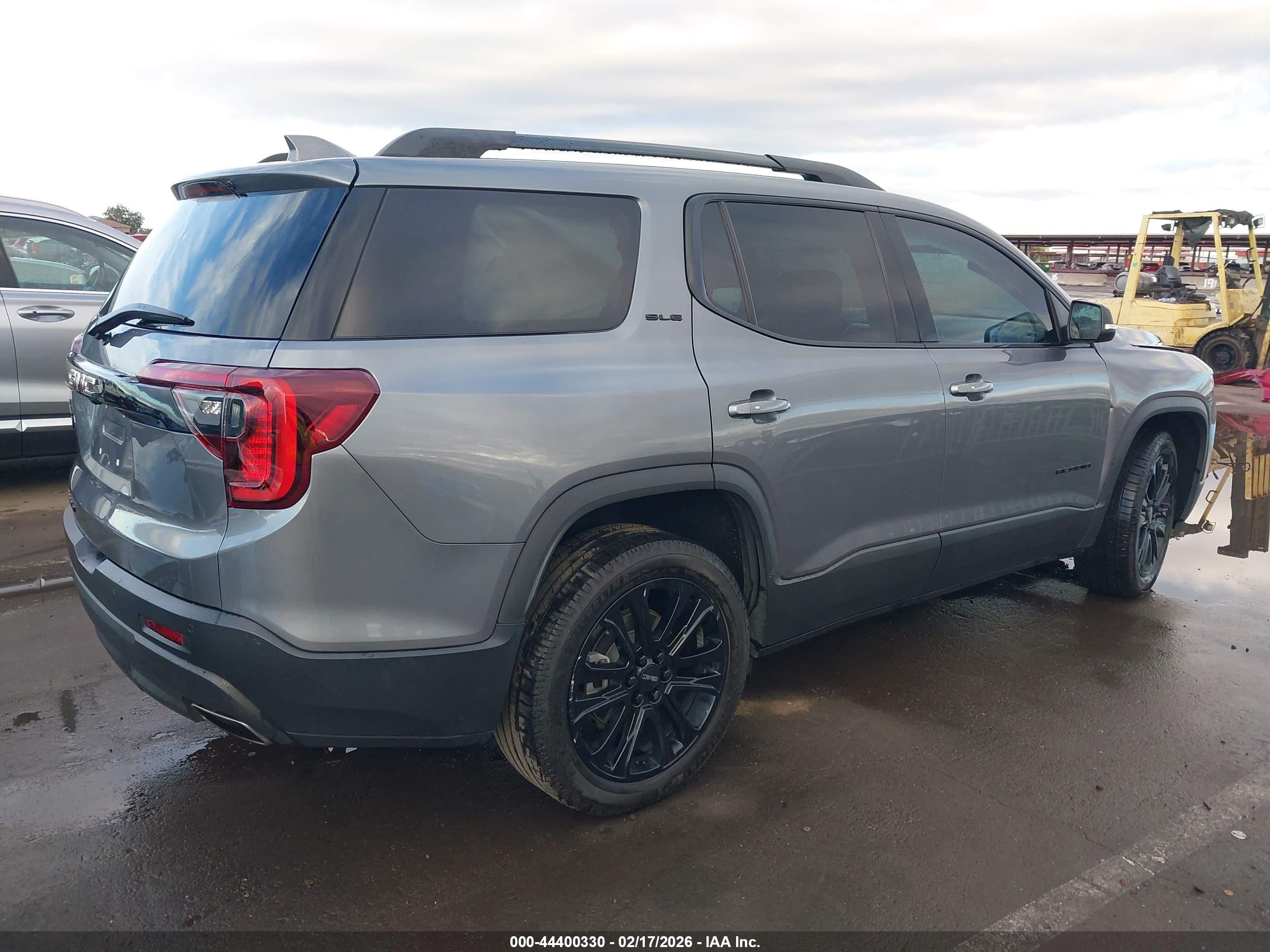 GMC ACADIA image 4