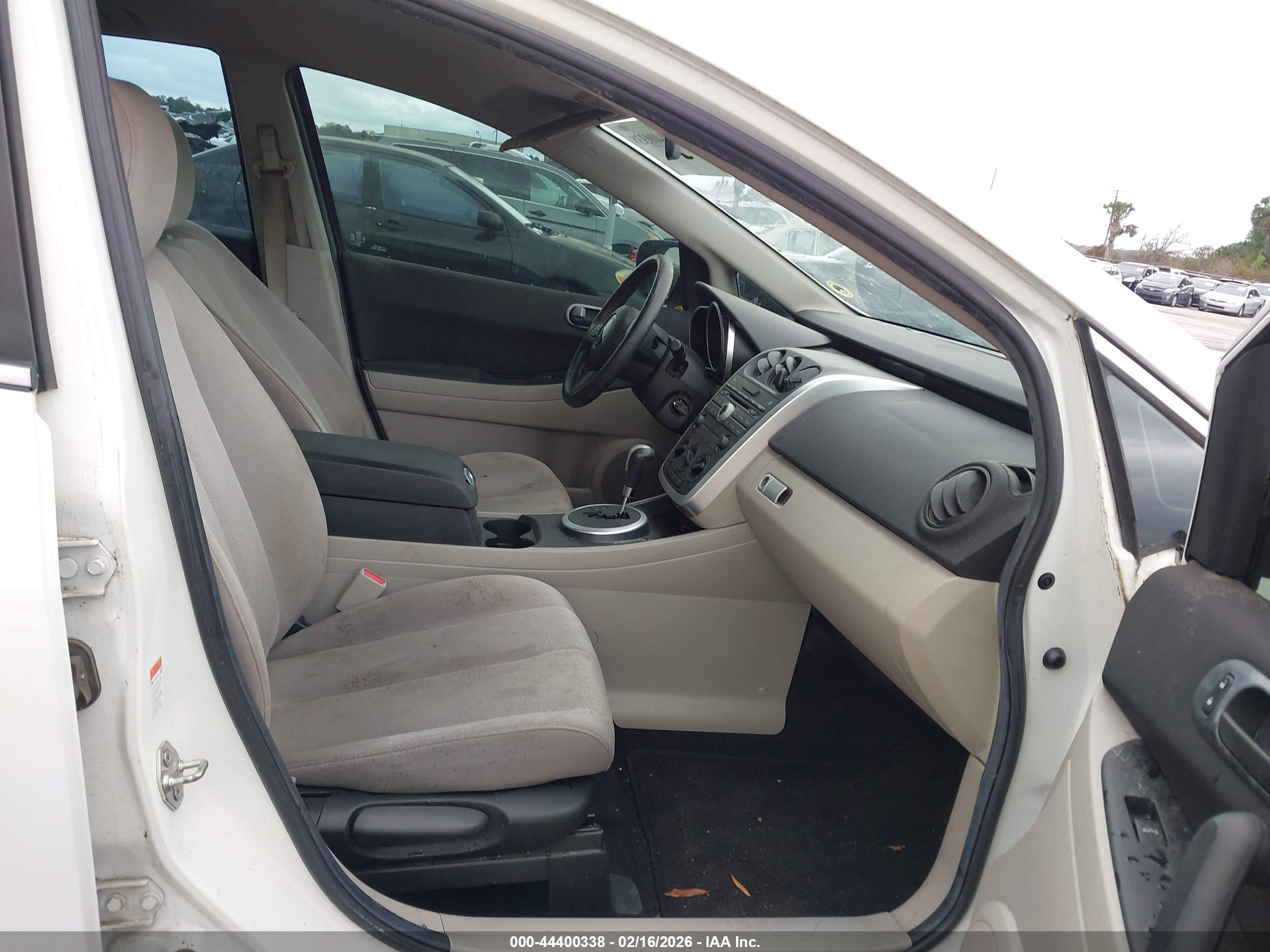 MAZDA CX-7 image 5
