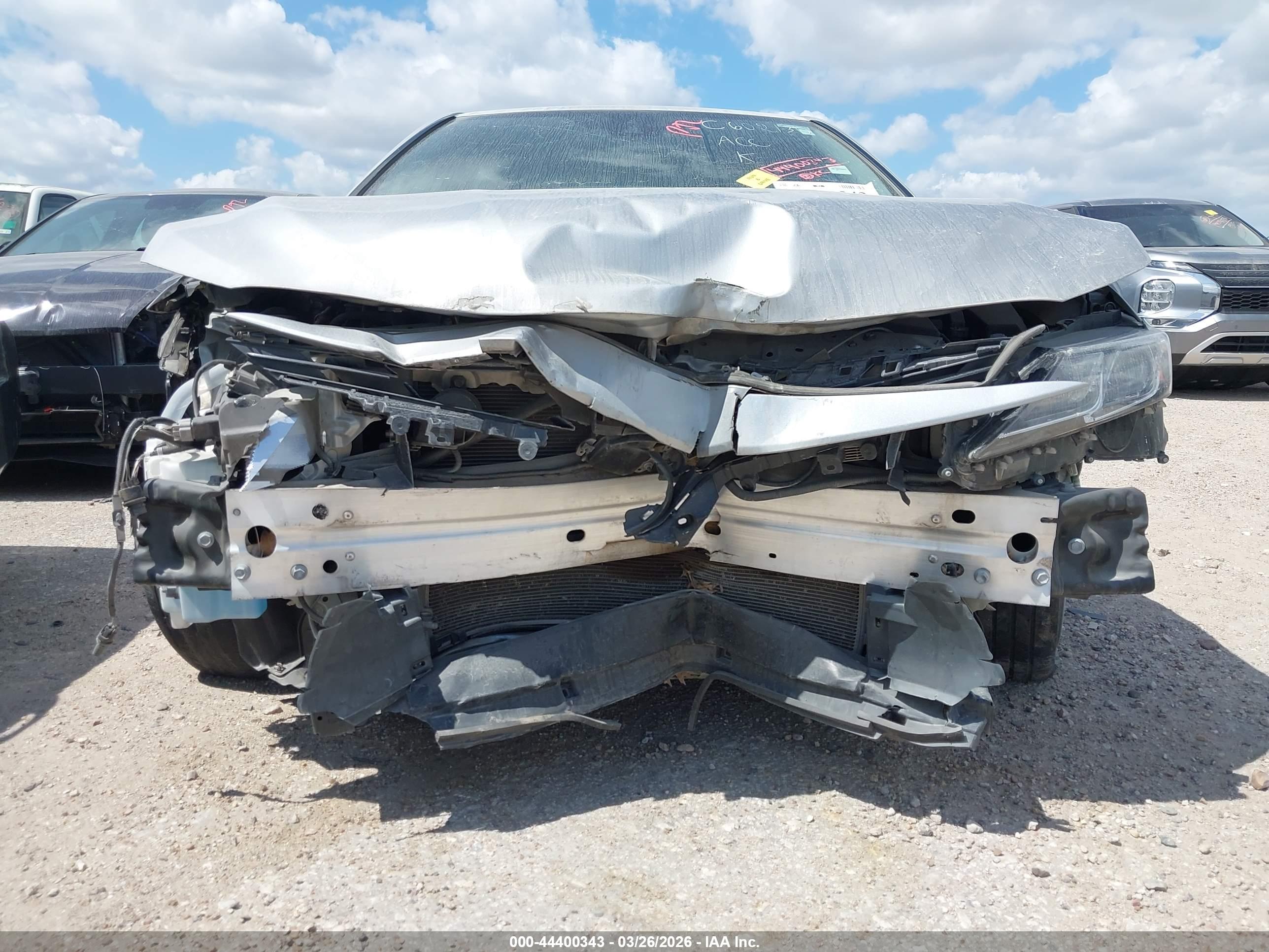 TOYOTA CAMRY image 6