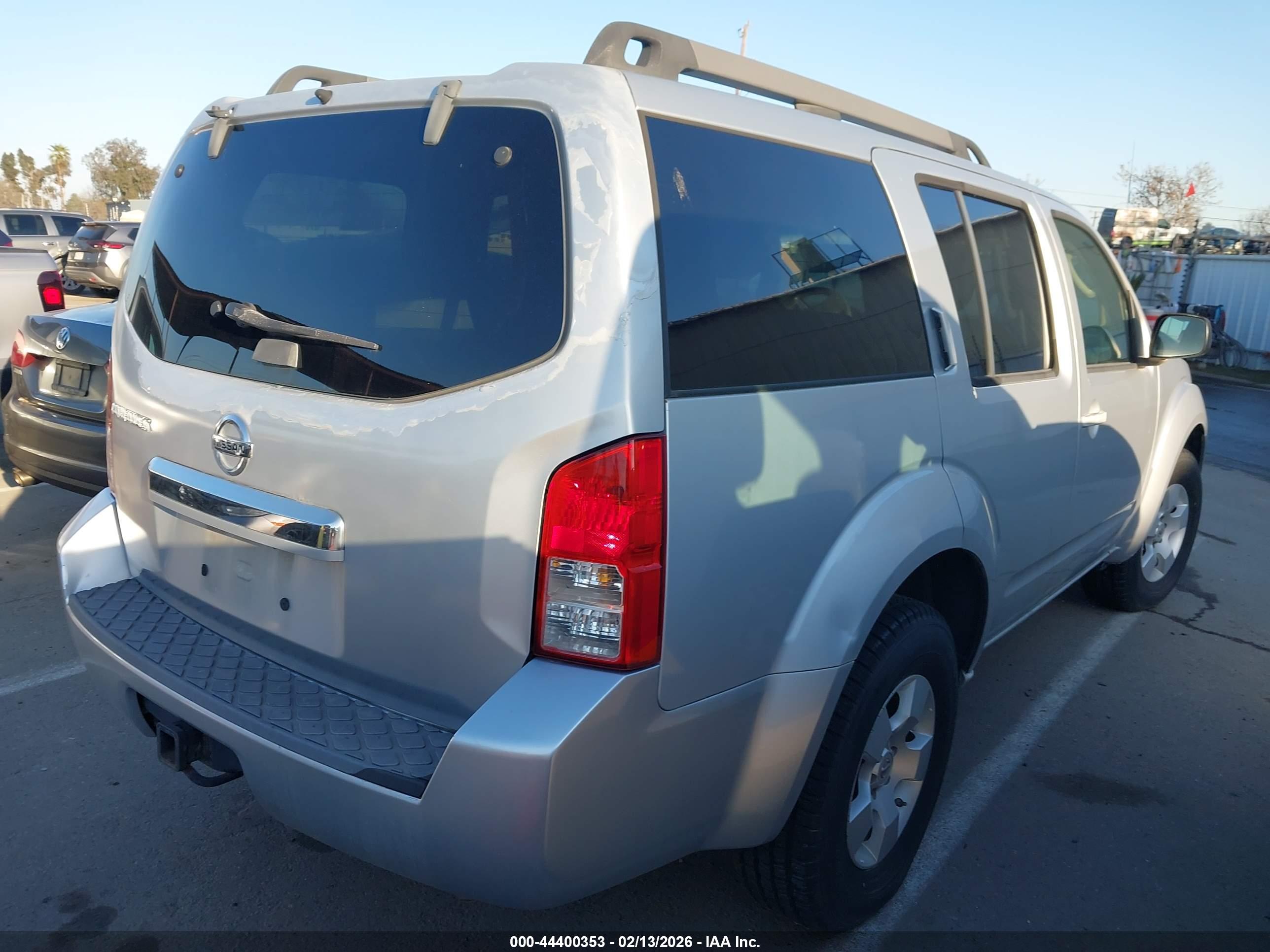 NISSAN PATHFINDER image 4