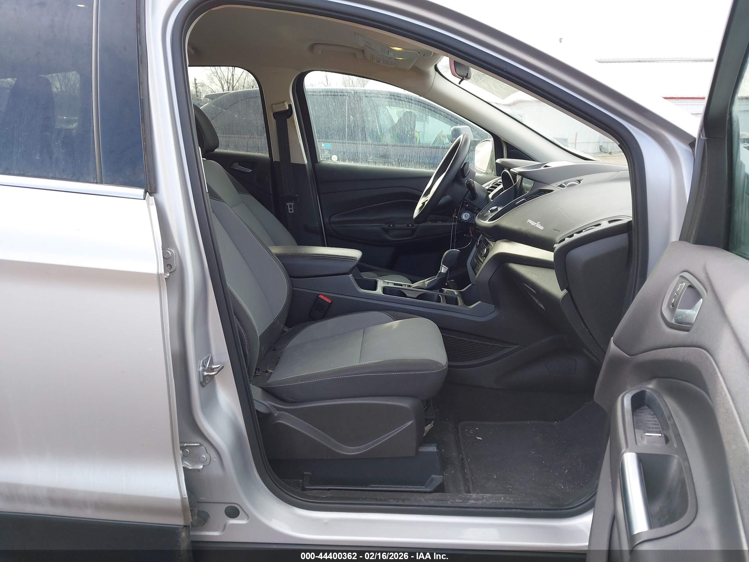 FORD ESCAPE image 5