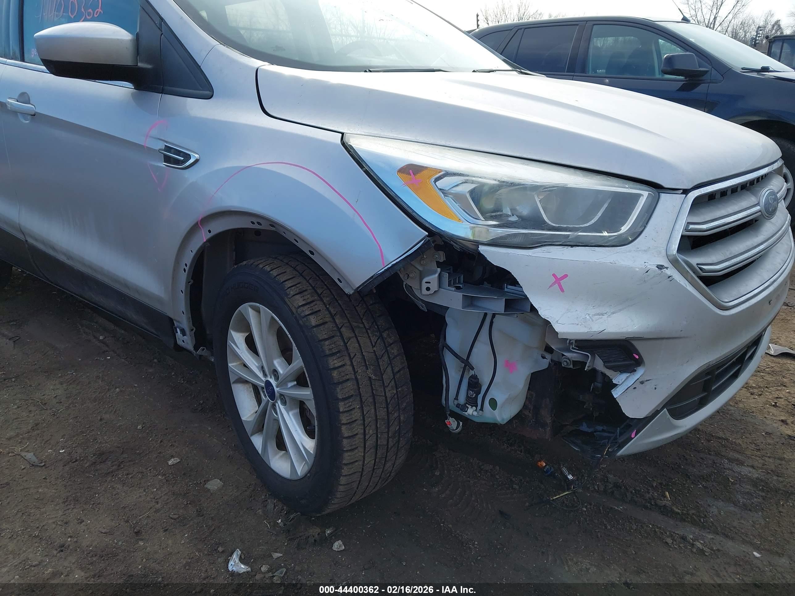 FORD ESCAPE image 6