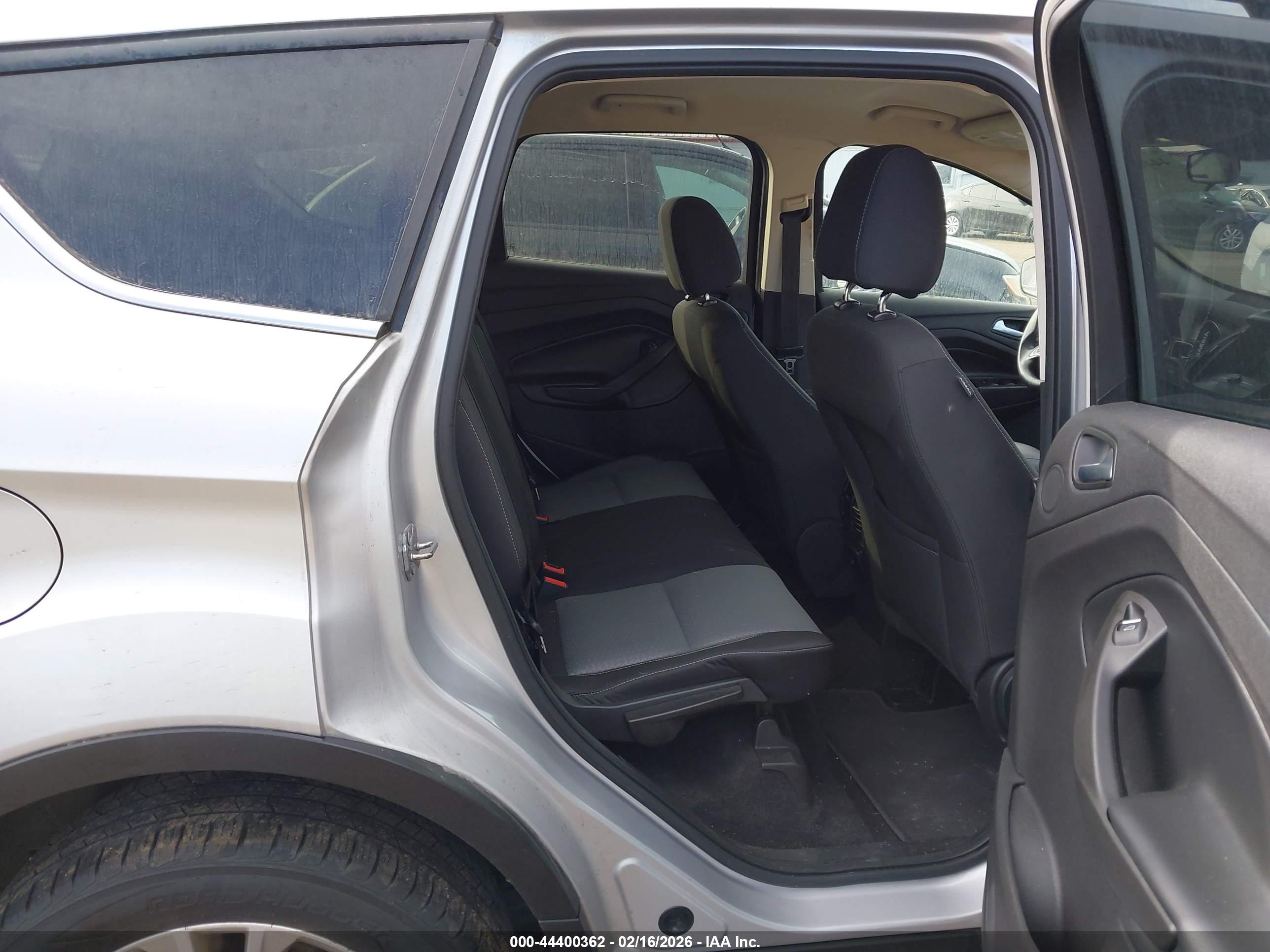 FORD ESCAPE image 8