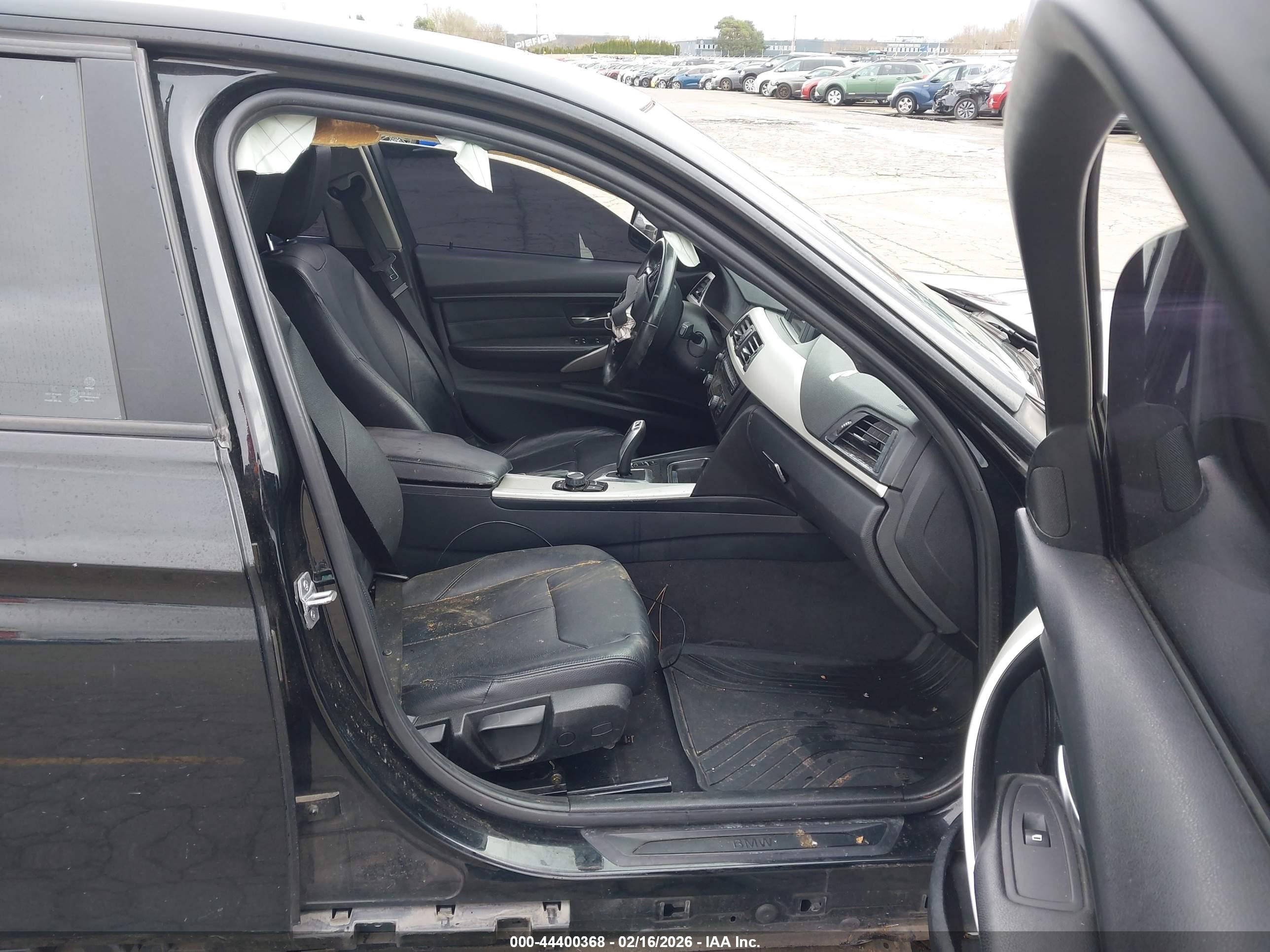 BMW 320I image 5