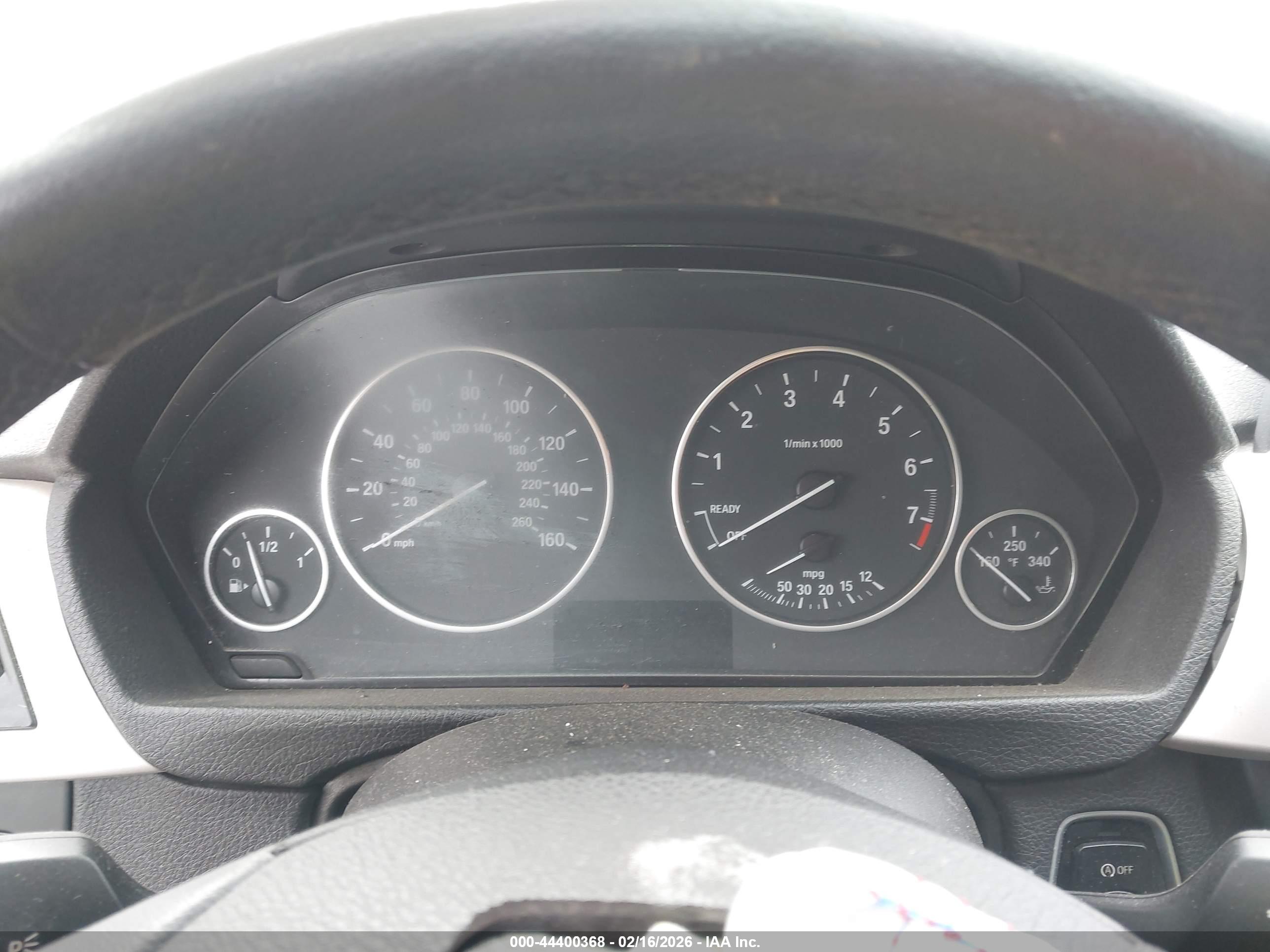 BMW 320I image 7