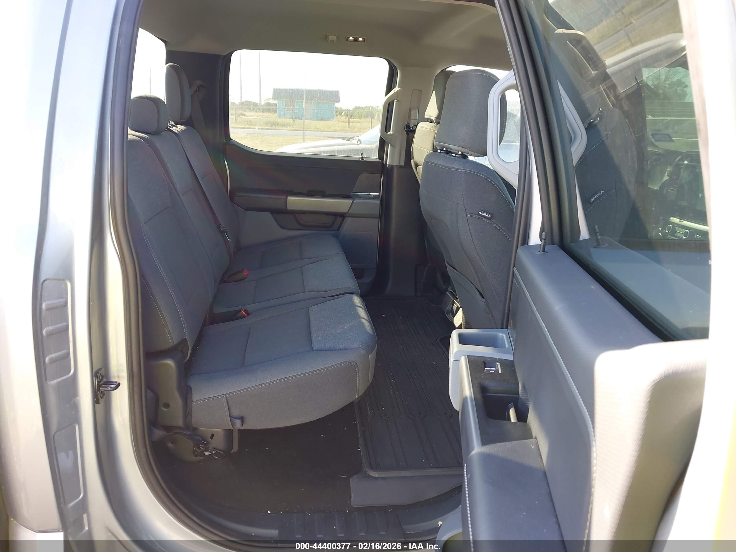 FORD F-150 image 8