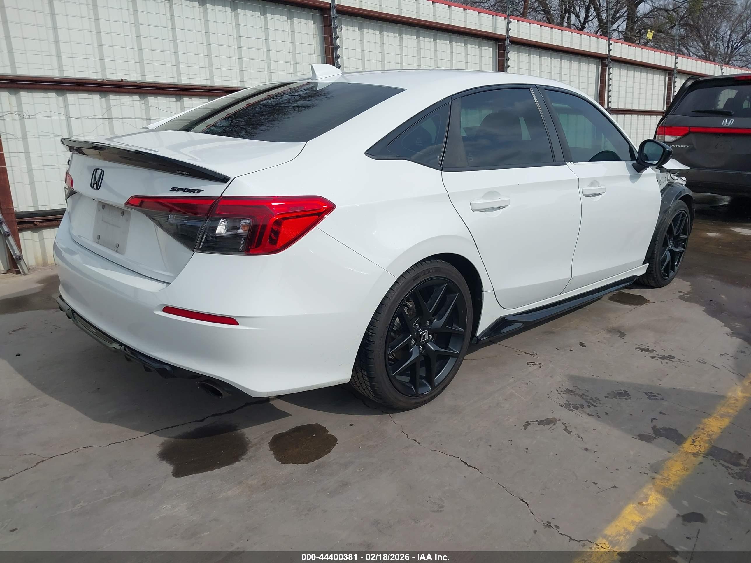 HONDA CIVIC image 4