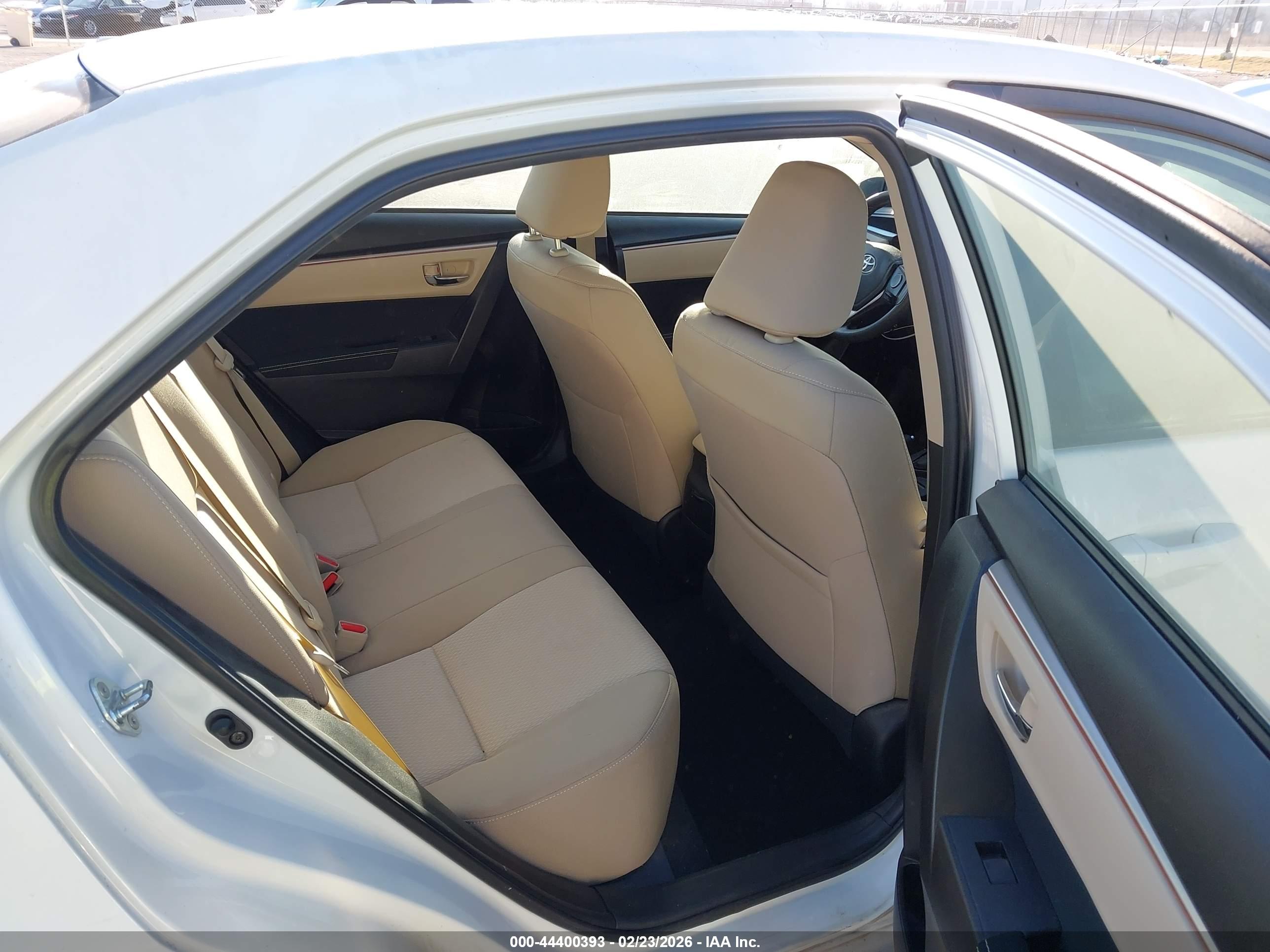 TOYOTA COROLLA image 8