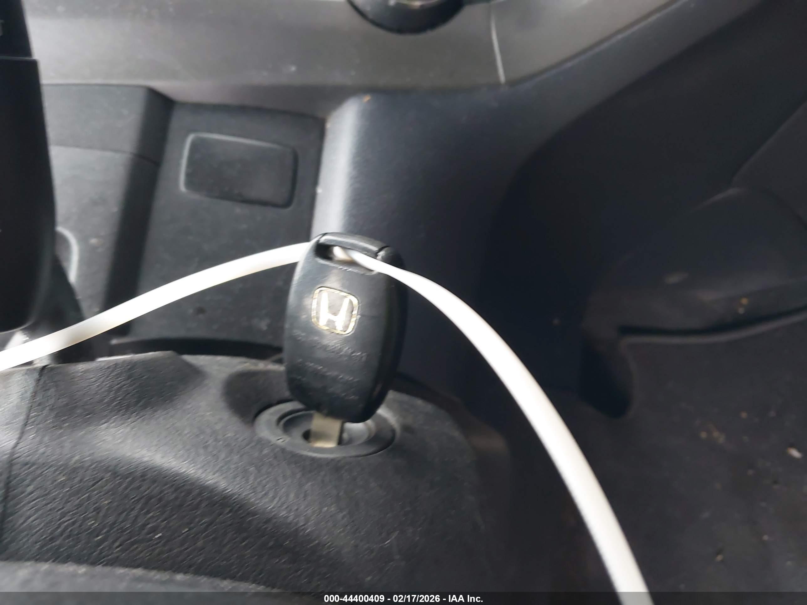 HONDA CR-V image 11