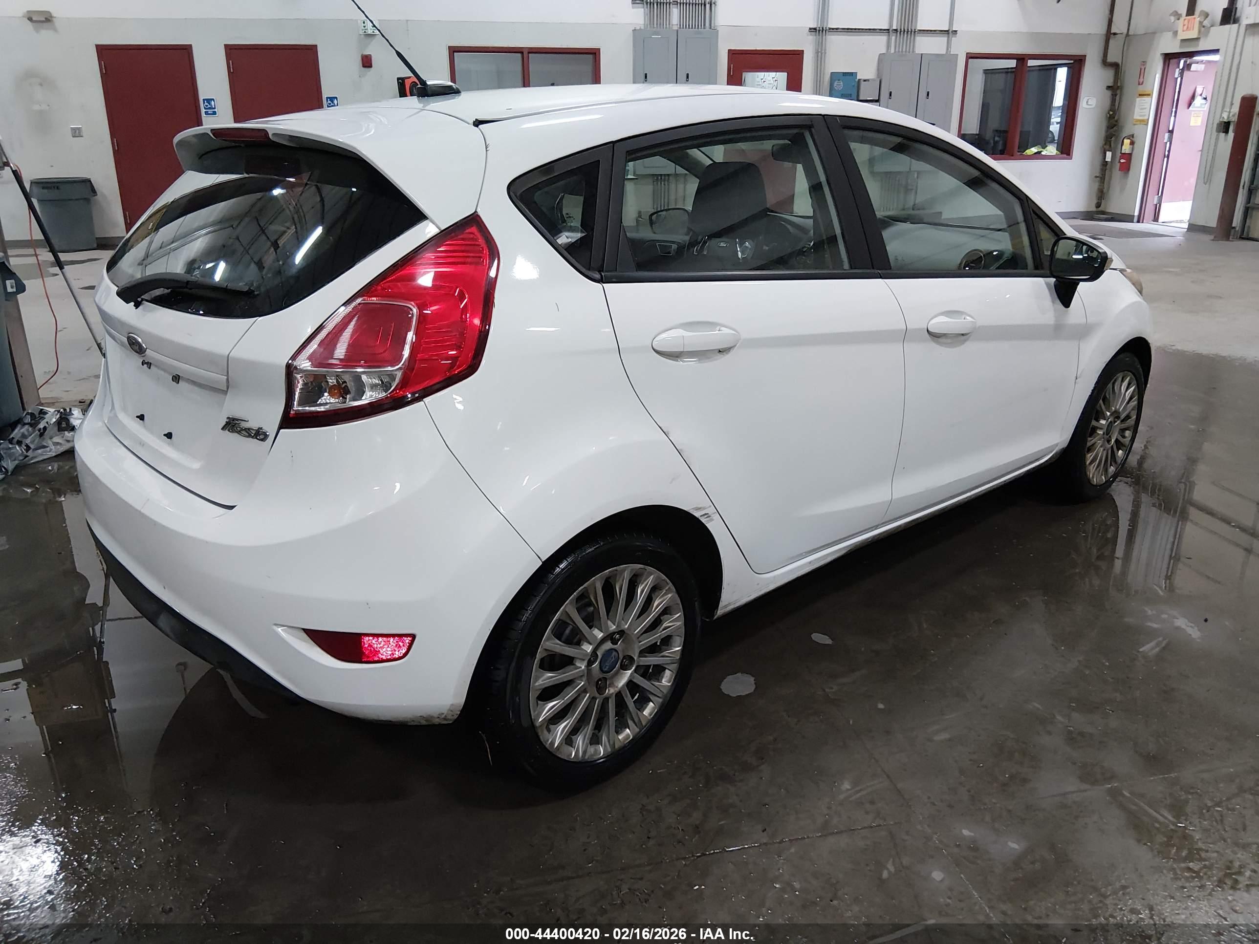 FORD FIESTA image 4
