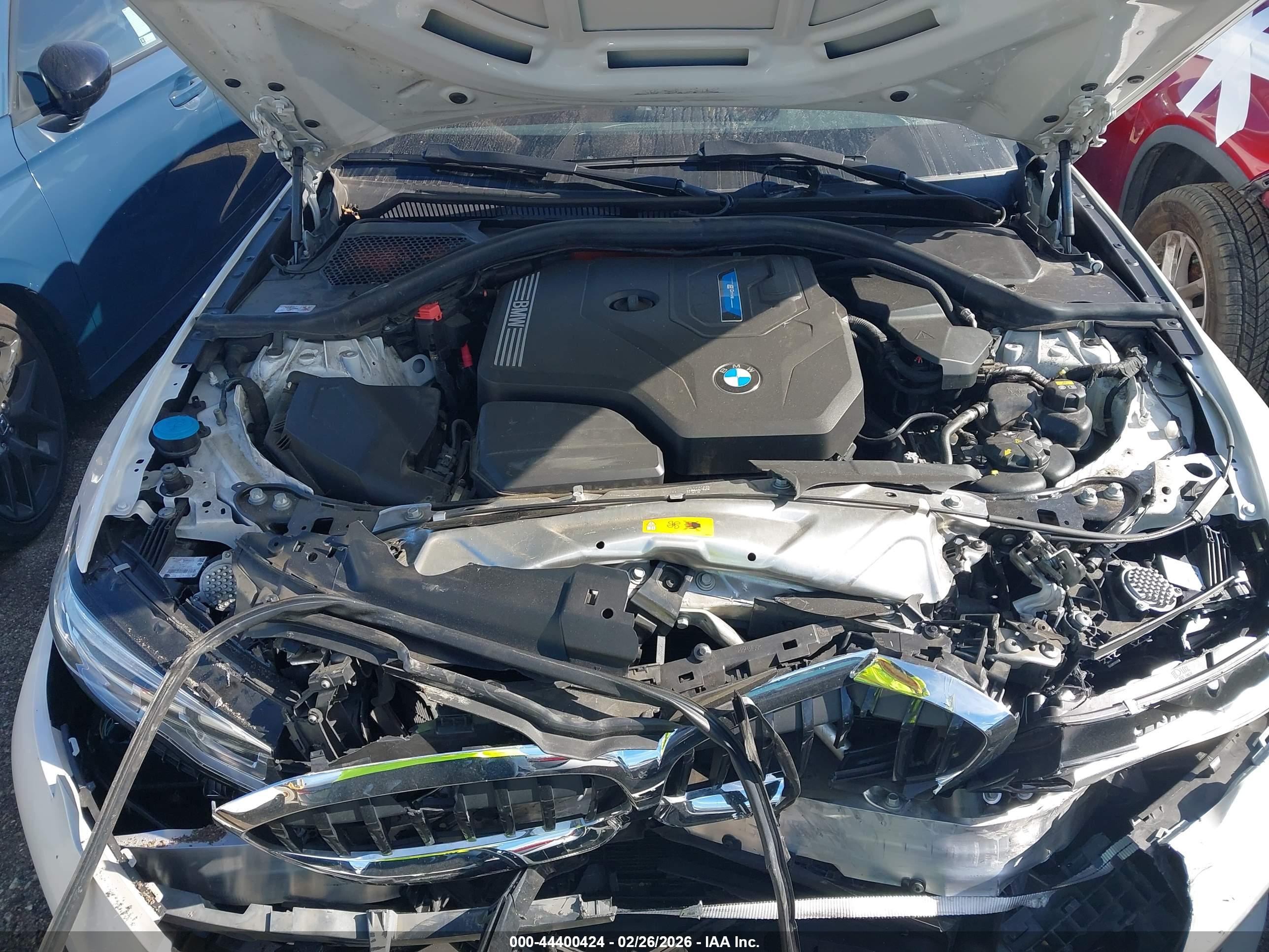 BMW 330E image 10