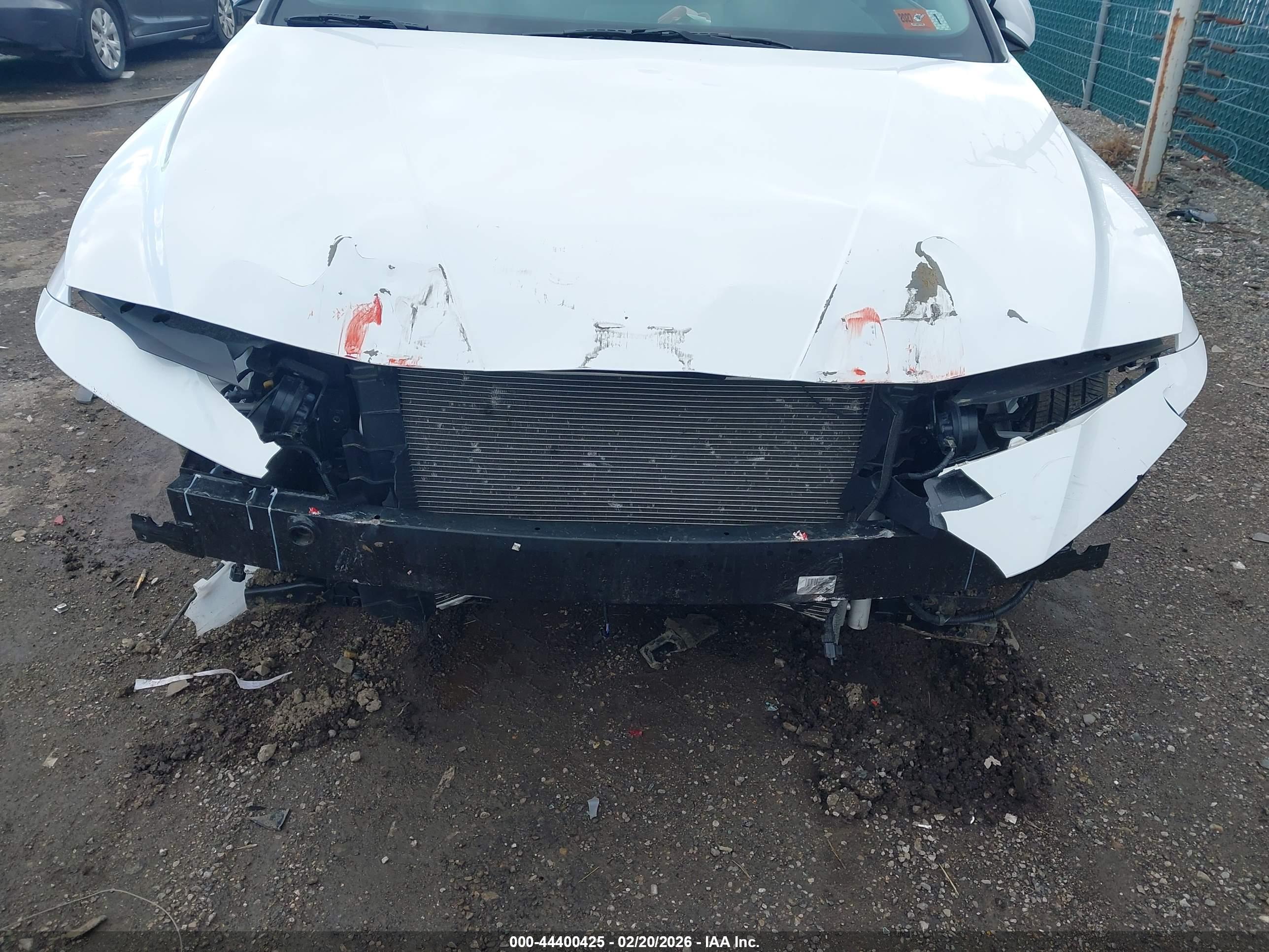 HYUNDAI ELANTRA image 6