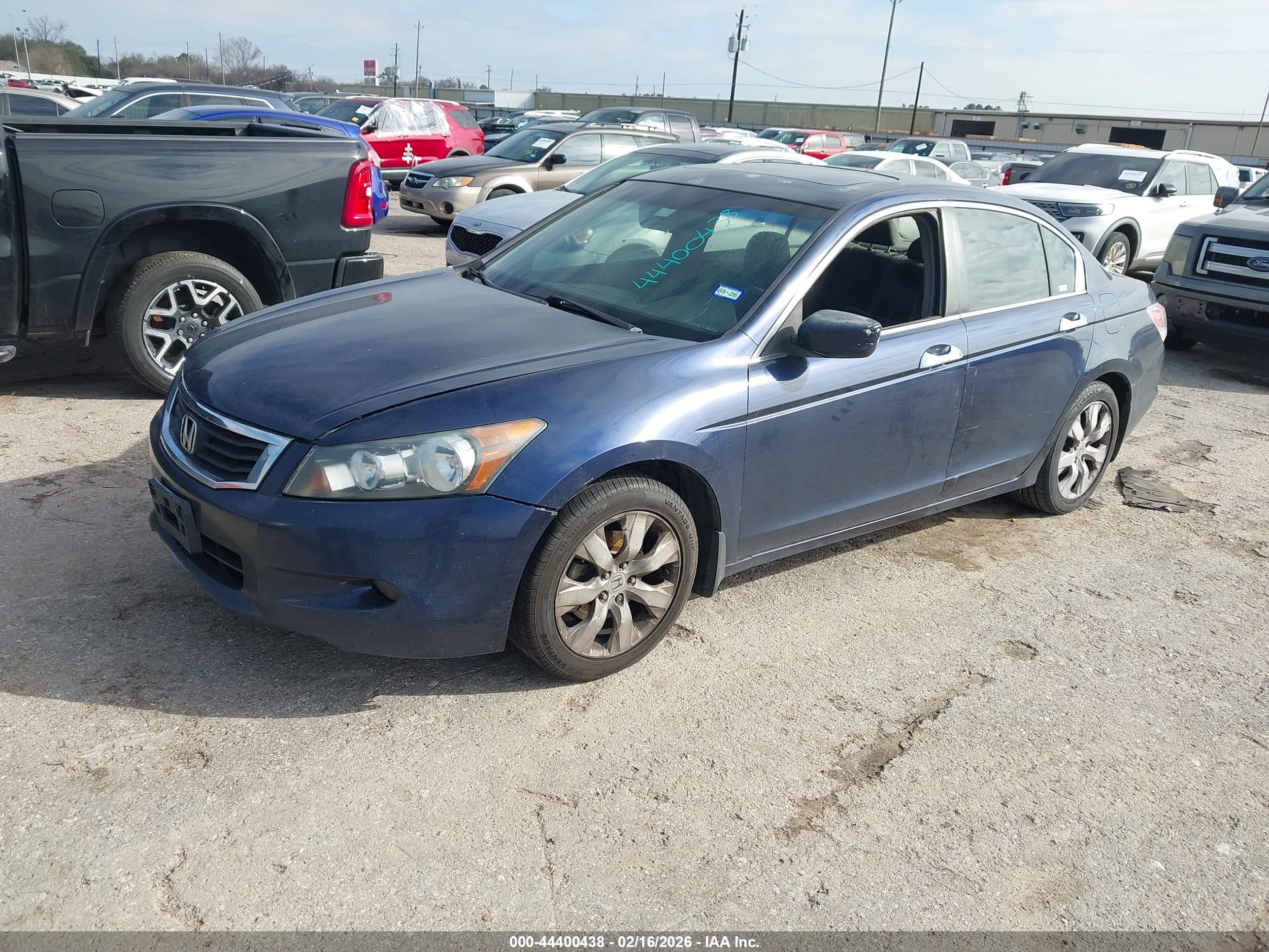 HONDA ACCORD image 2