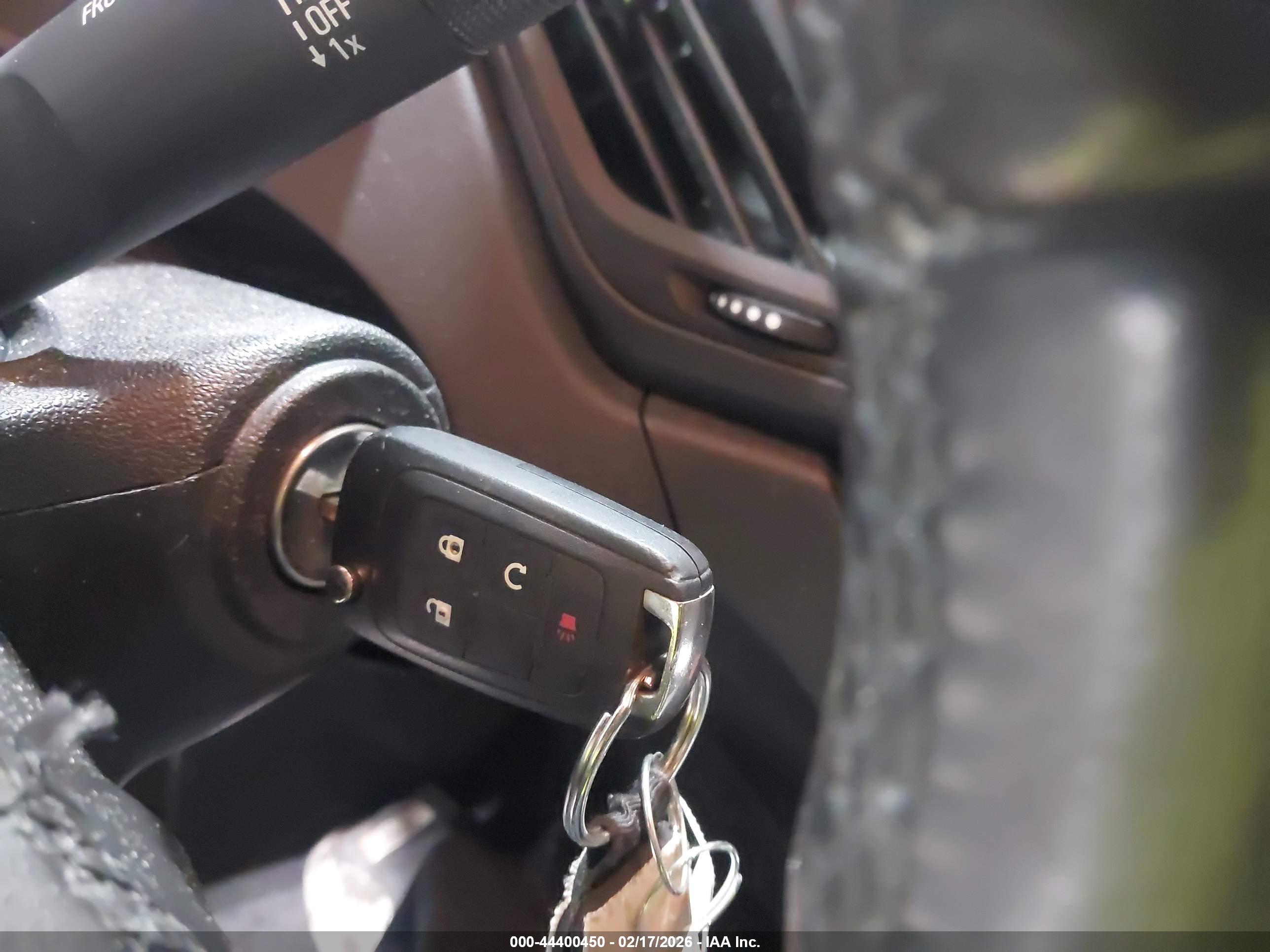 CHEVROLET EQUINOX image 11