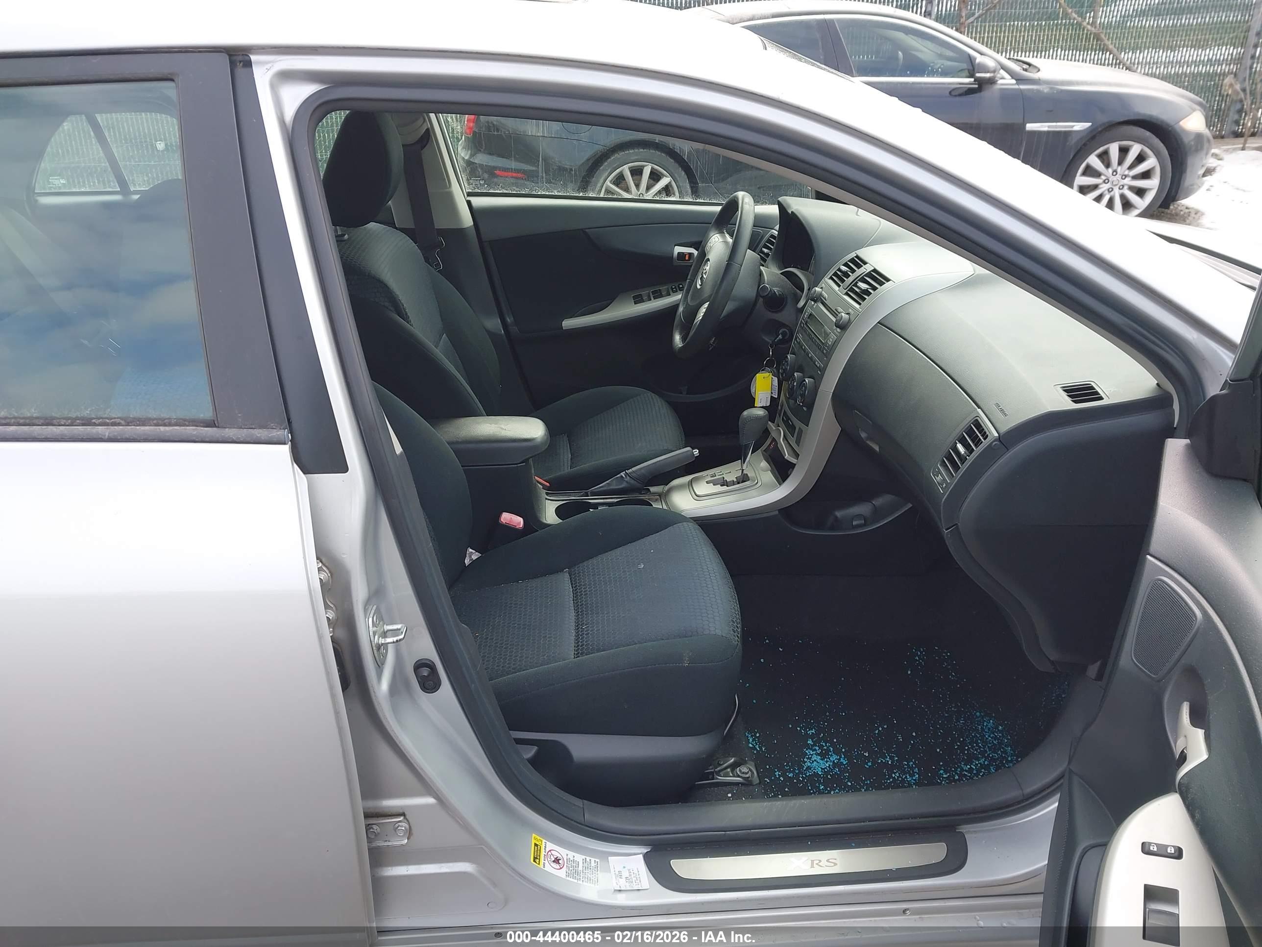 TOYOTA COROLLA image 5
