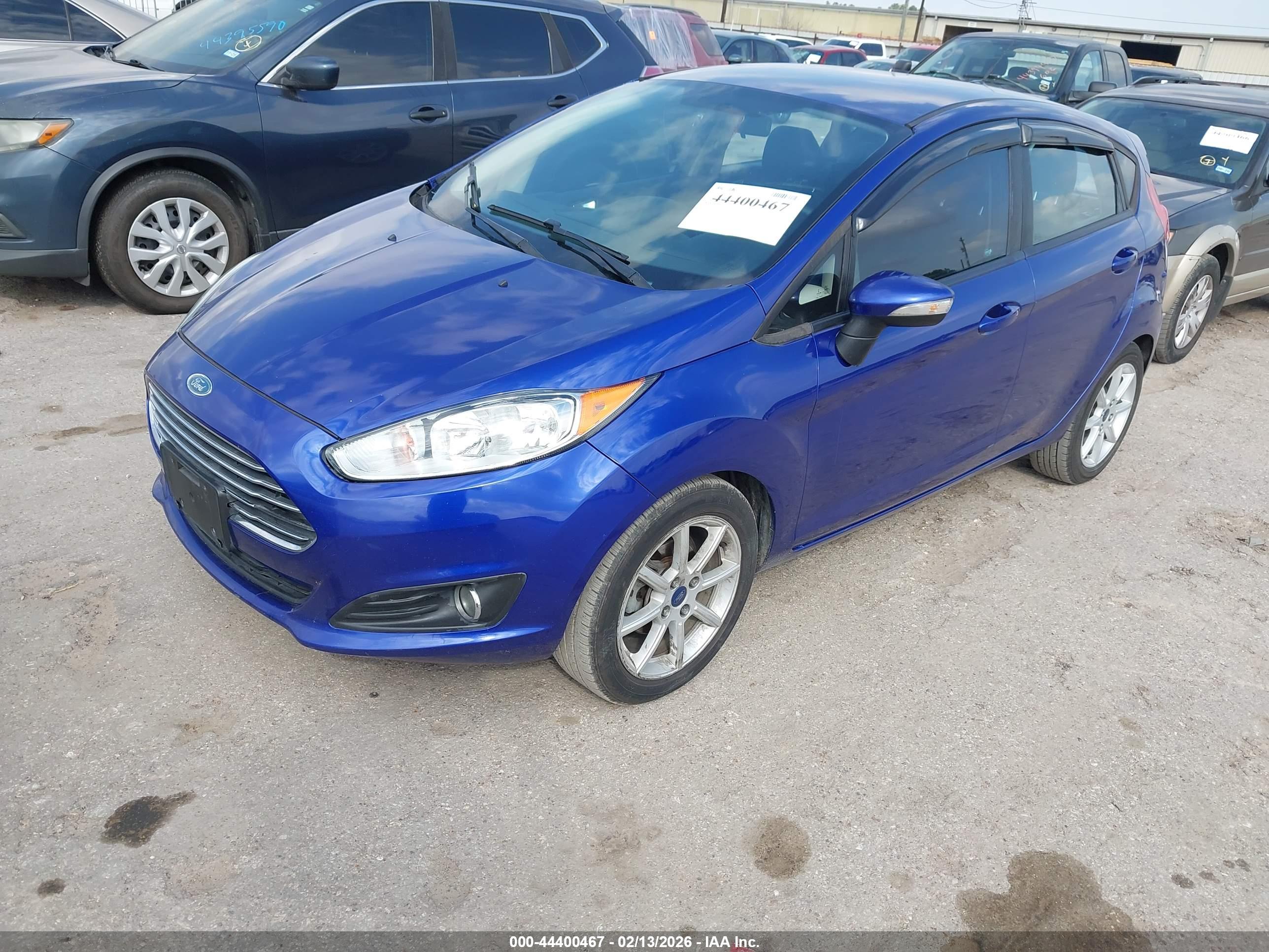 FORD FIESTA image 2