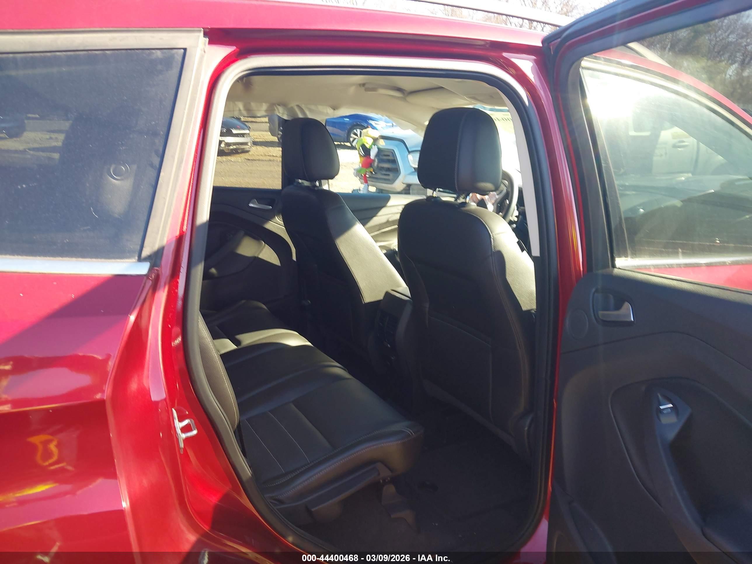 FORD ESCAPE image 8