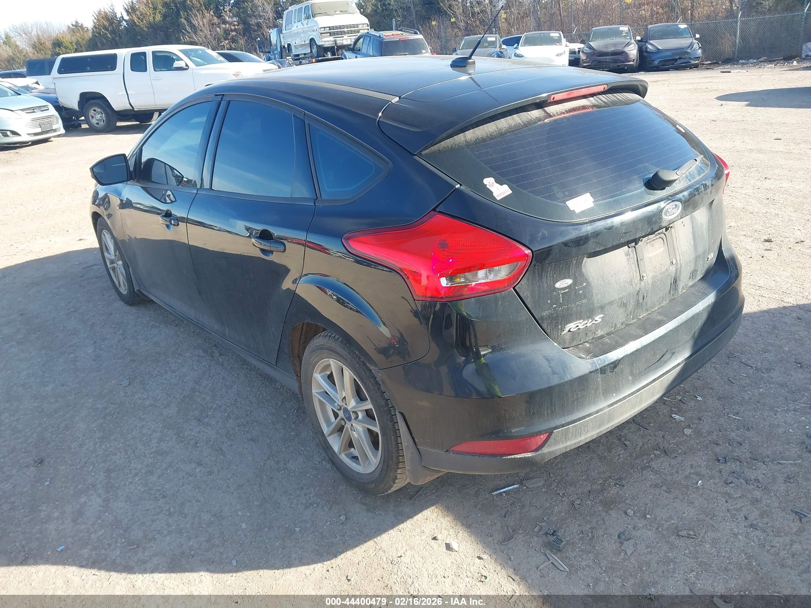 FORD FOCUS image 3