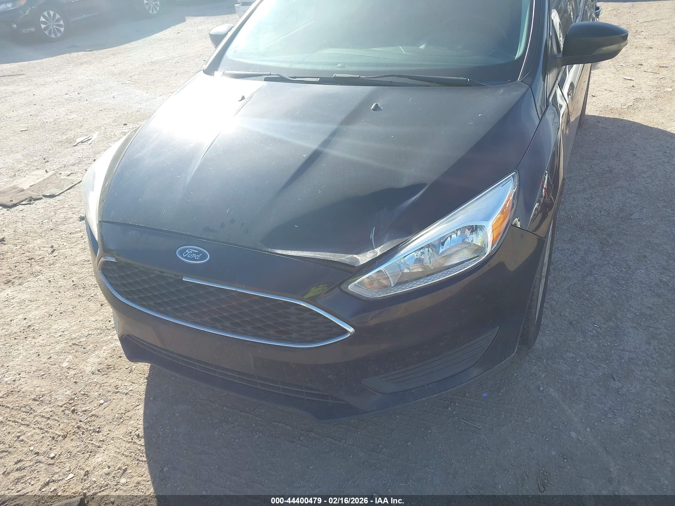 FORD FOCUS image 6