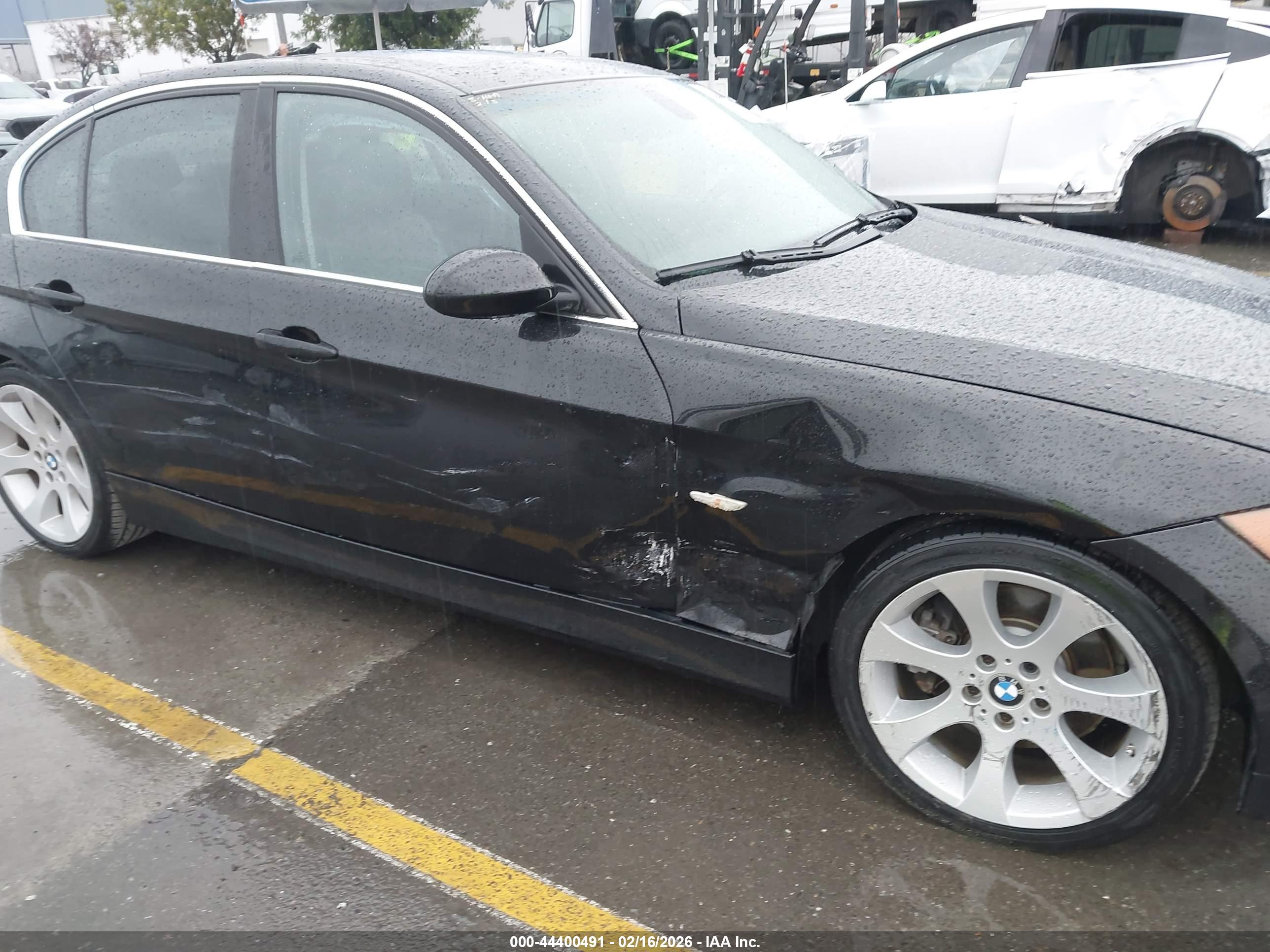 BMW 330I image 6