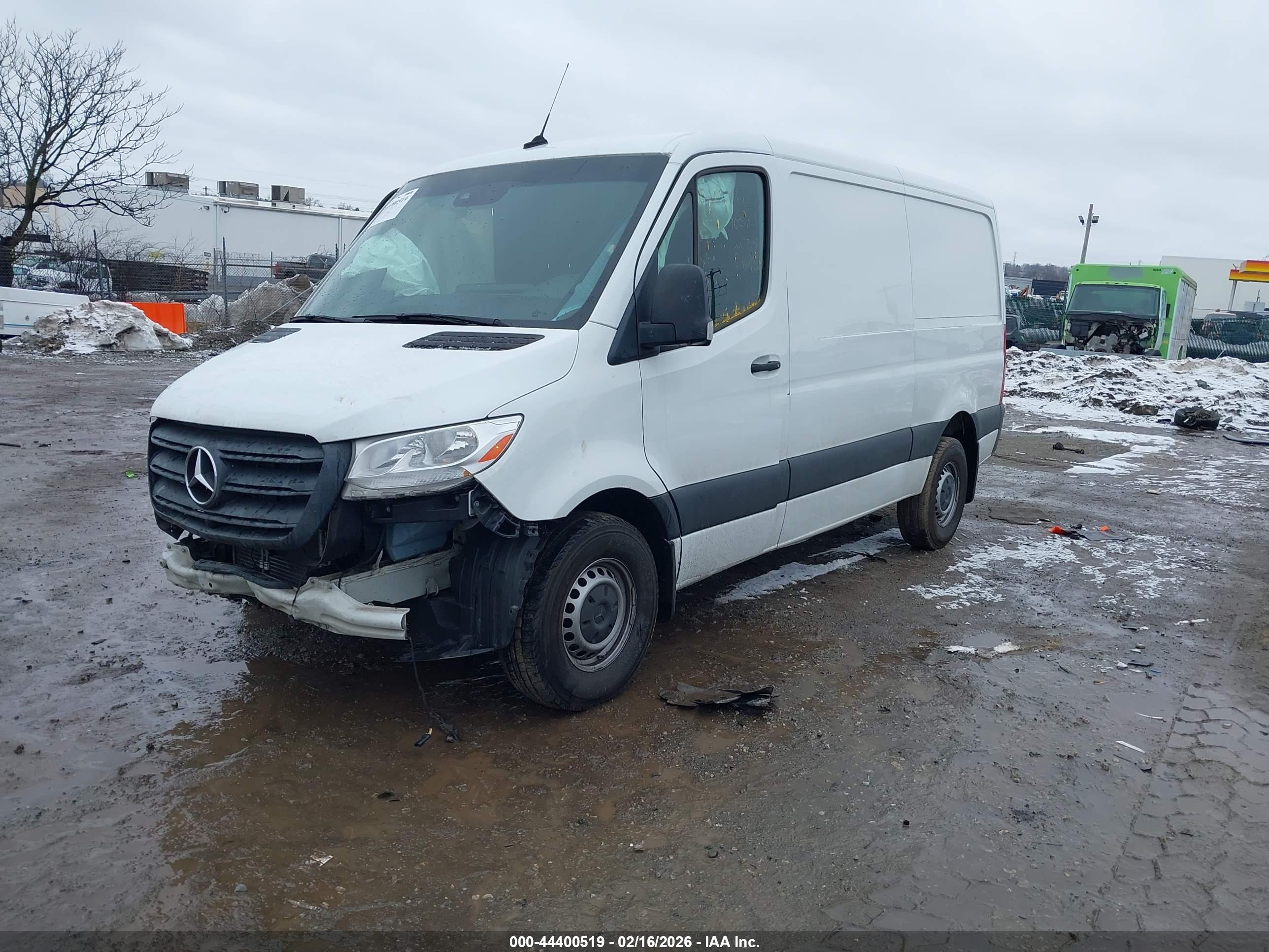 MERCEDES-BENZ SPRINTER image 2