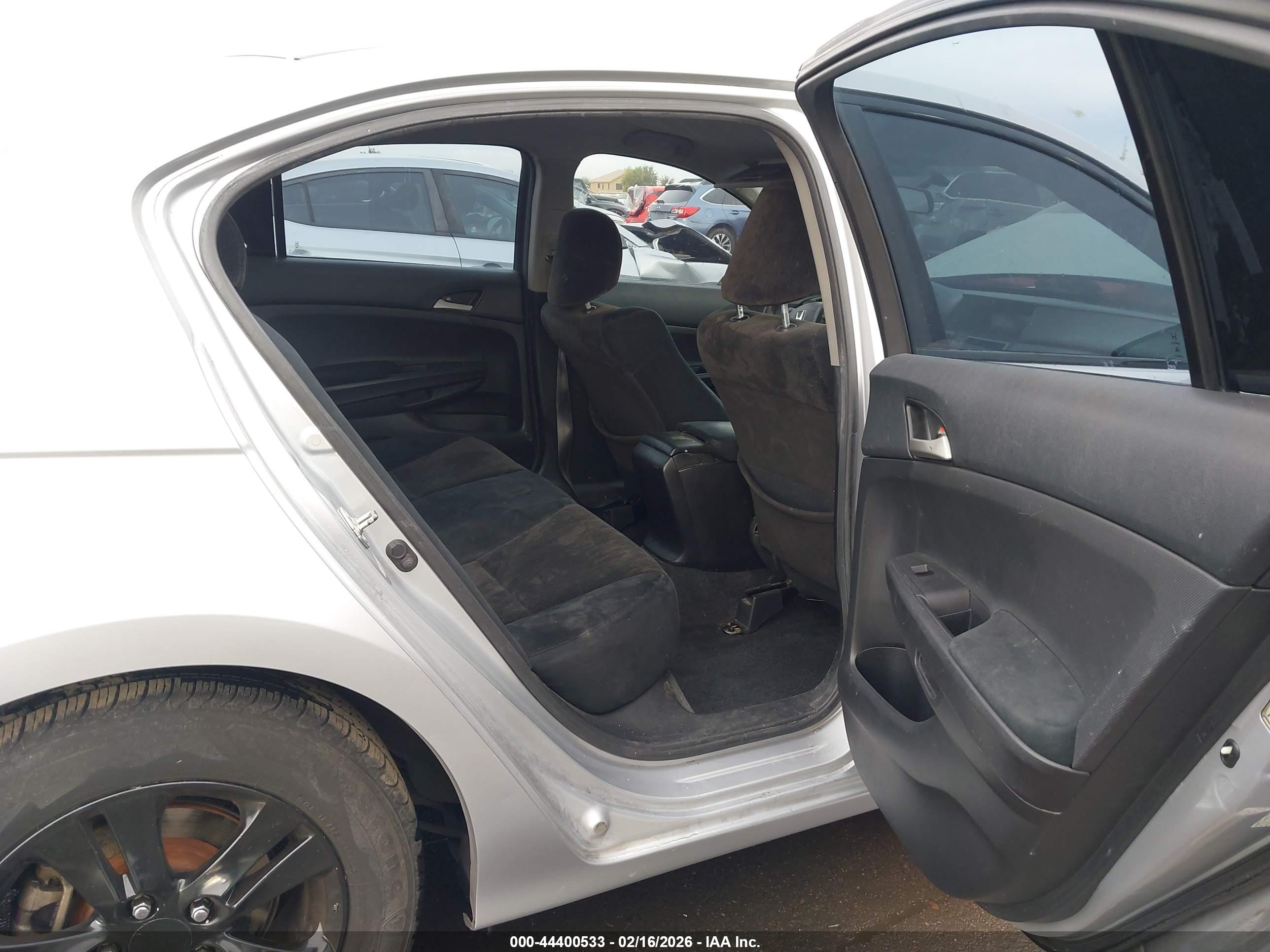 HONDA ACCORD image 8