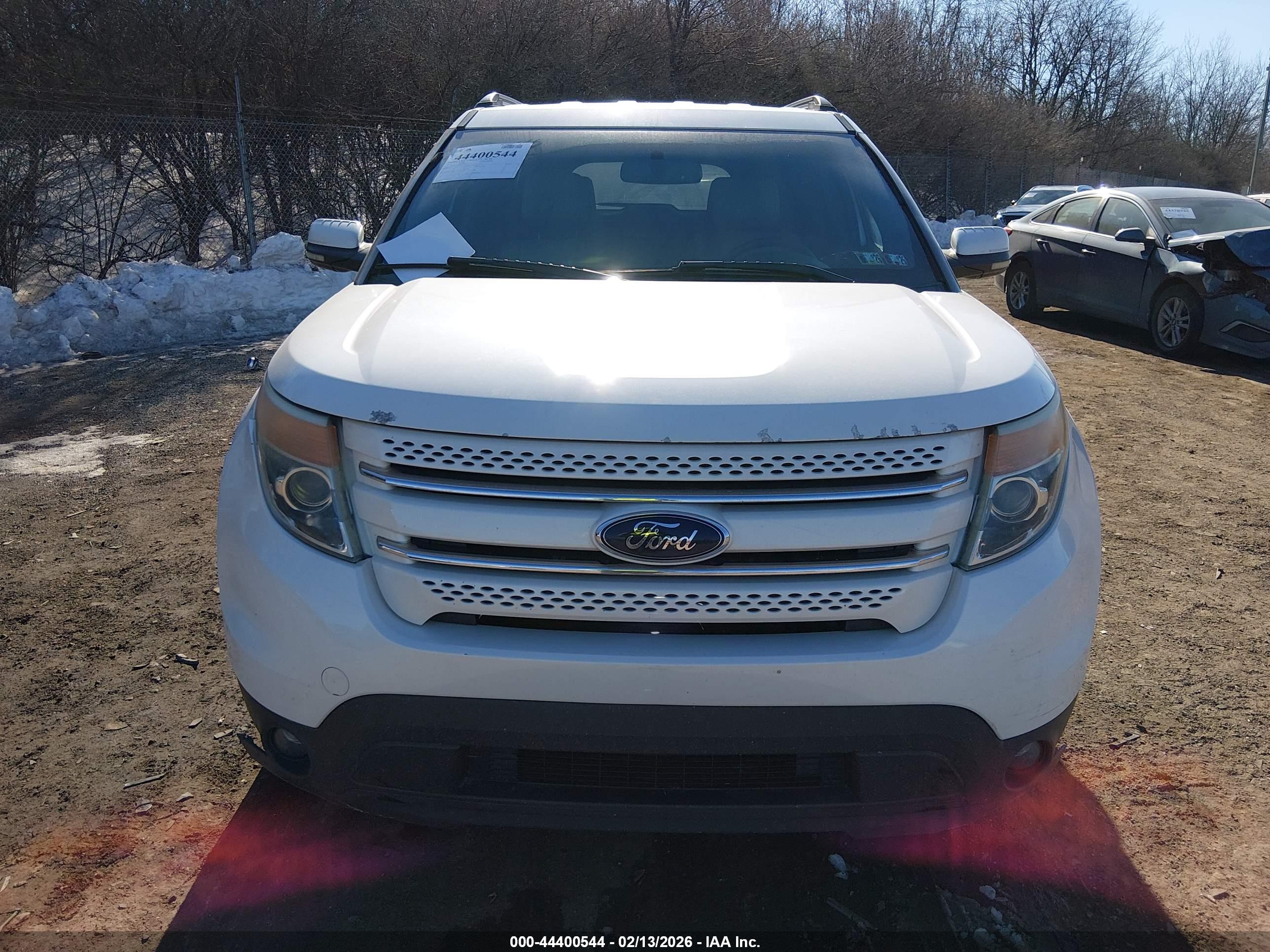 FORD EXPLORER image 6