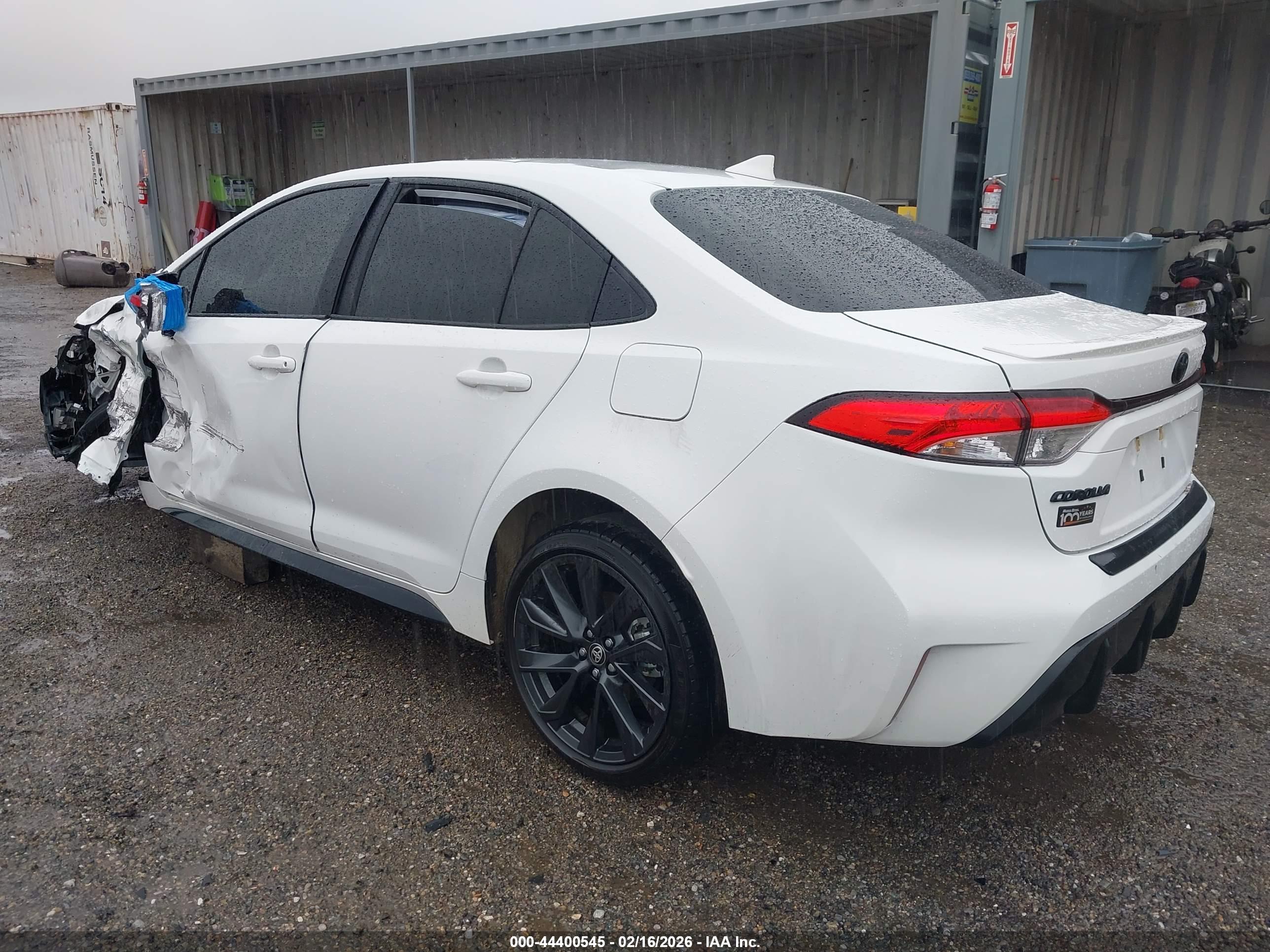 TOYOTA COROLLA image 3