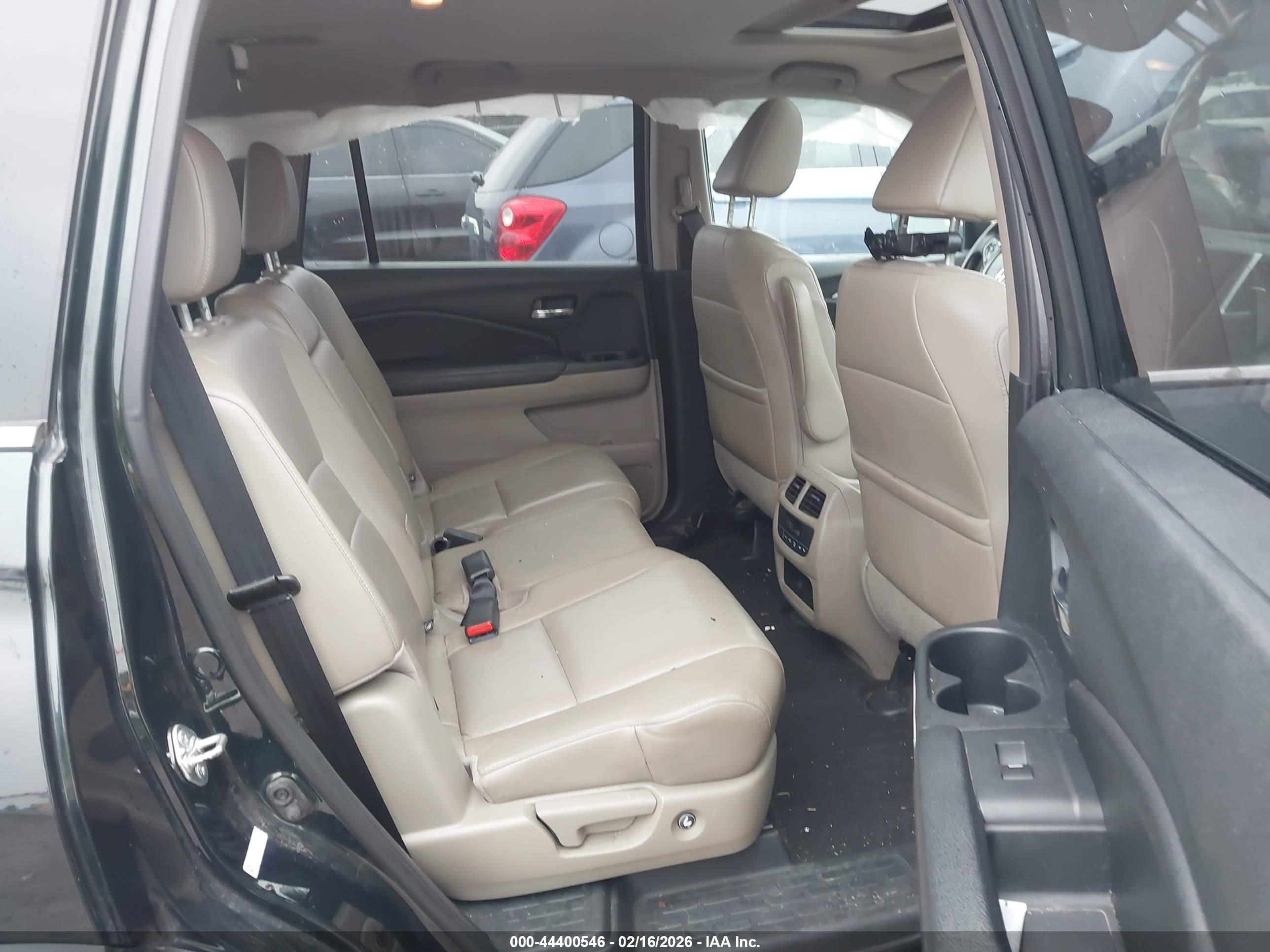 HONDA PILOT image 8