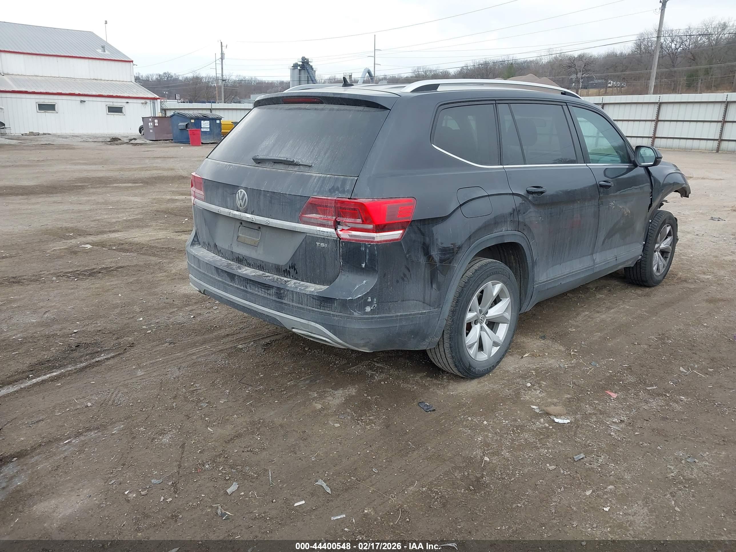 VOLKSWAGEN ATLAS image 4