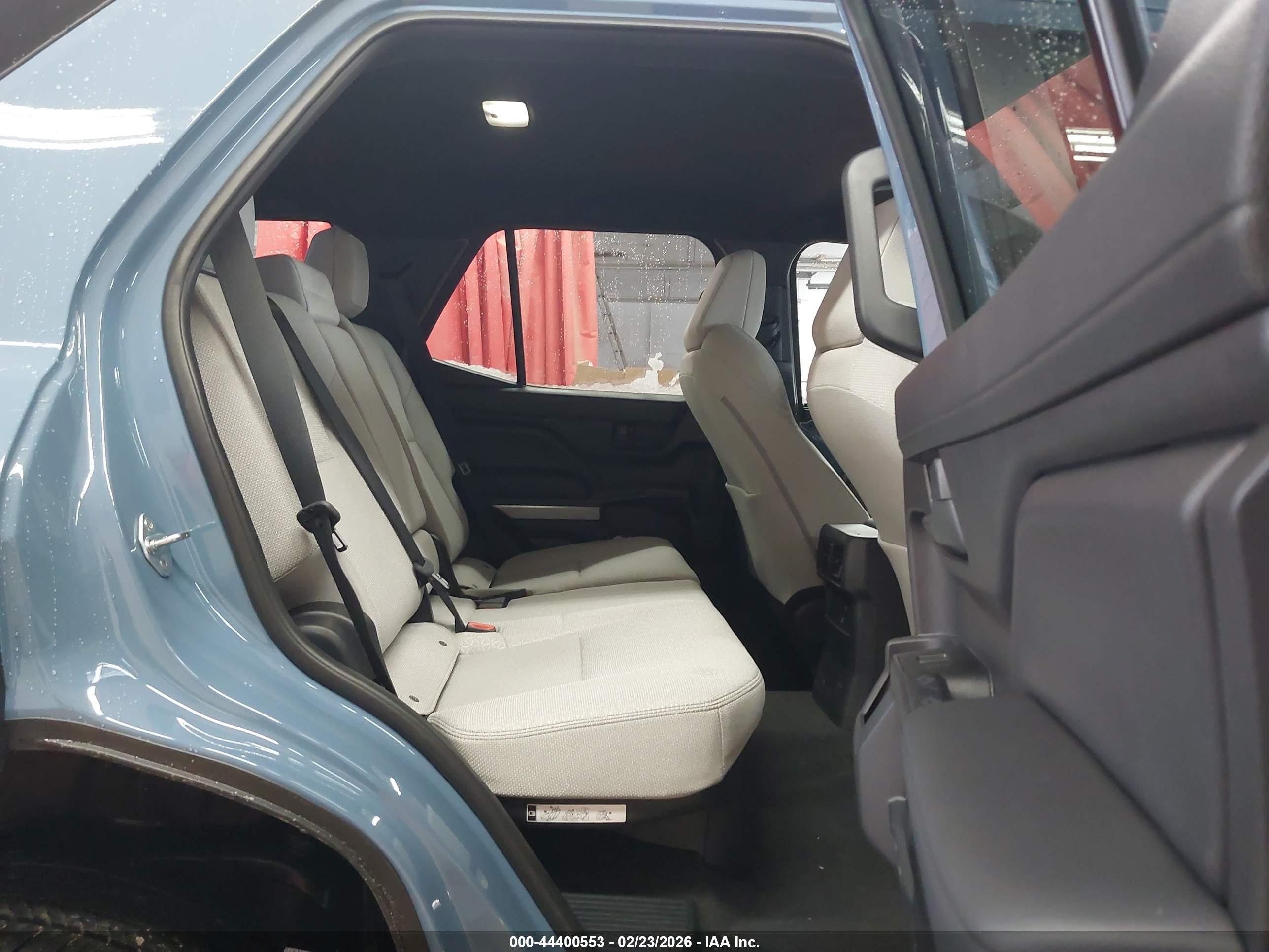 TOYOTA 4RUNNER image 8