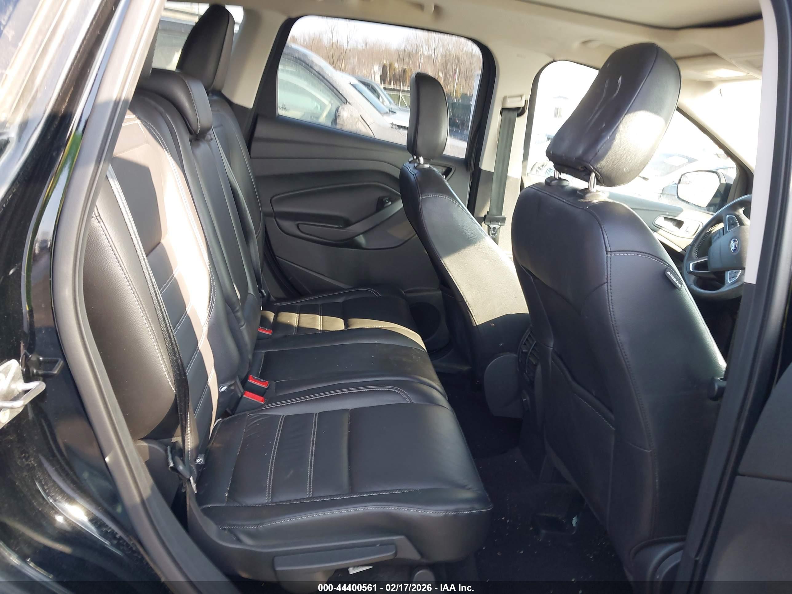 FORD ESCAPE image 8