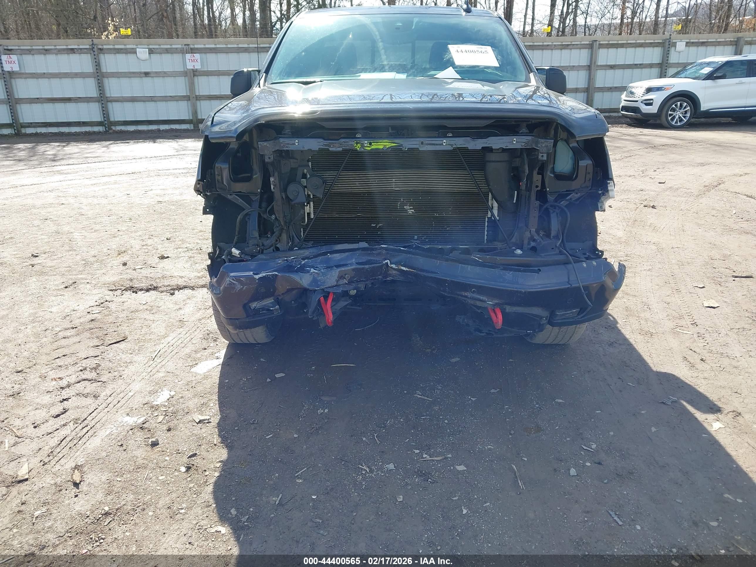 GMC SIERRA image 6