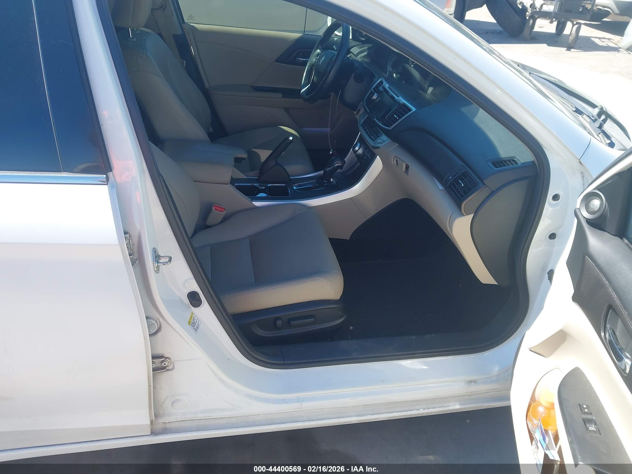 HONDA ACCORD image 5
